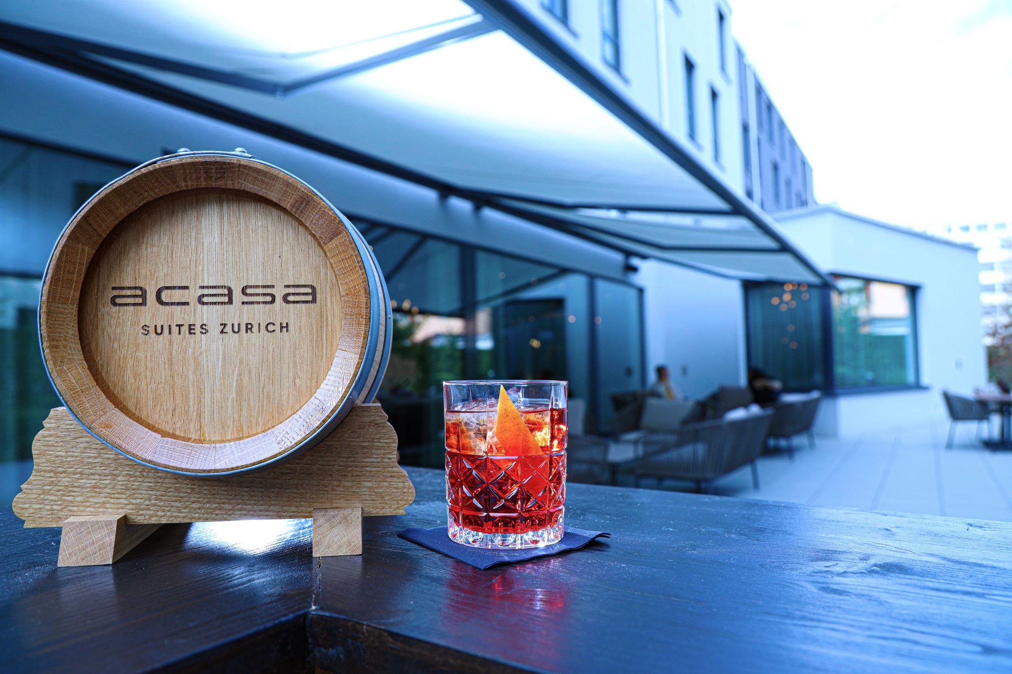 Bar/Salón Acasa Suites Zurich Oerlikon