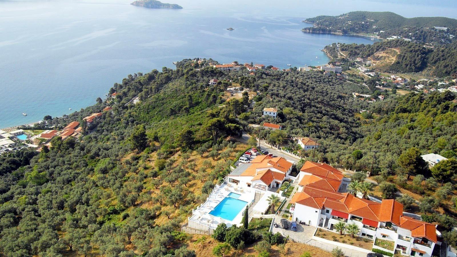 Playa Skiathos Club Hotel Suites