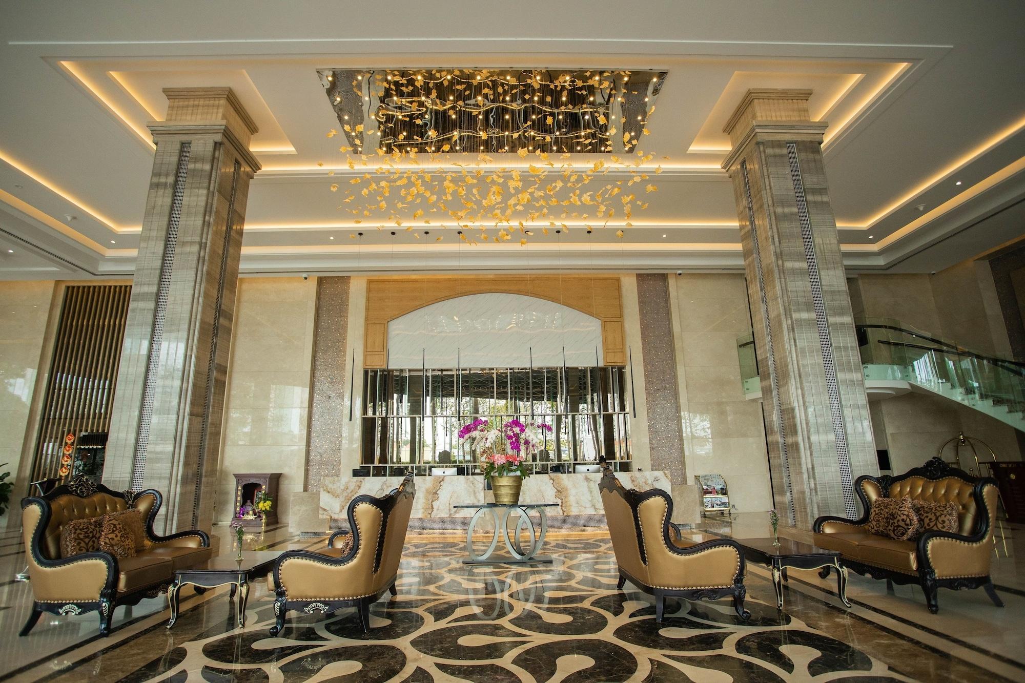 Vista Lobby The Mira Central Park Hotel