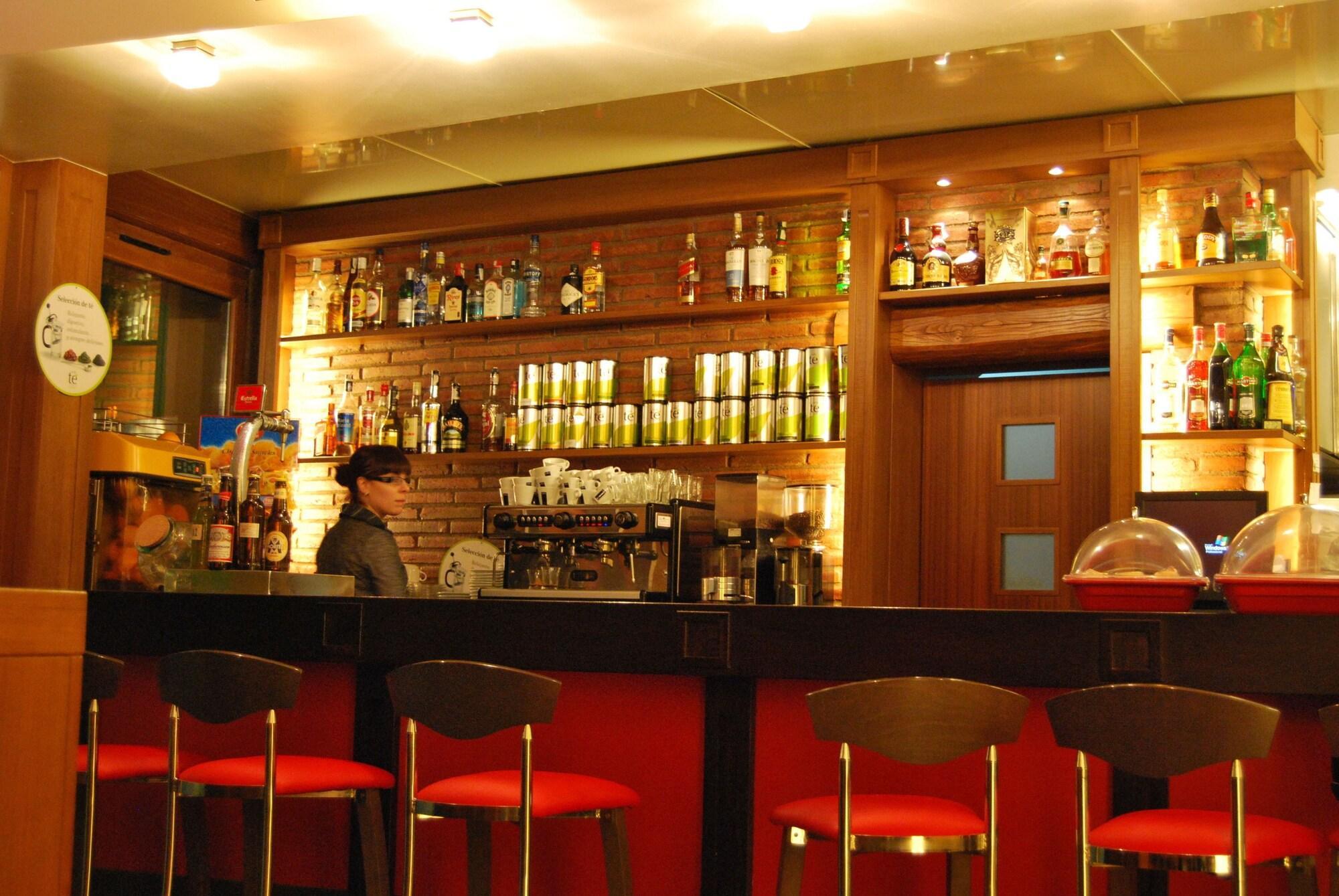 Bar/Salón Hotel Pinxo