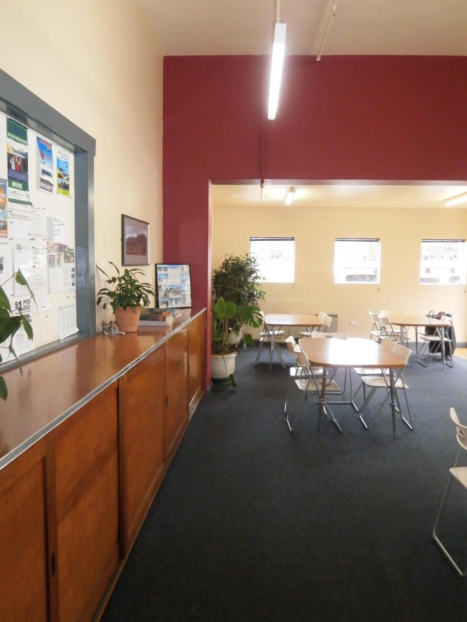Vista Lobby Launceston Backpackers - Hostel