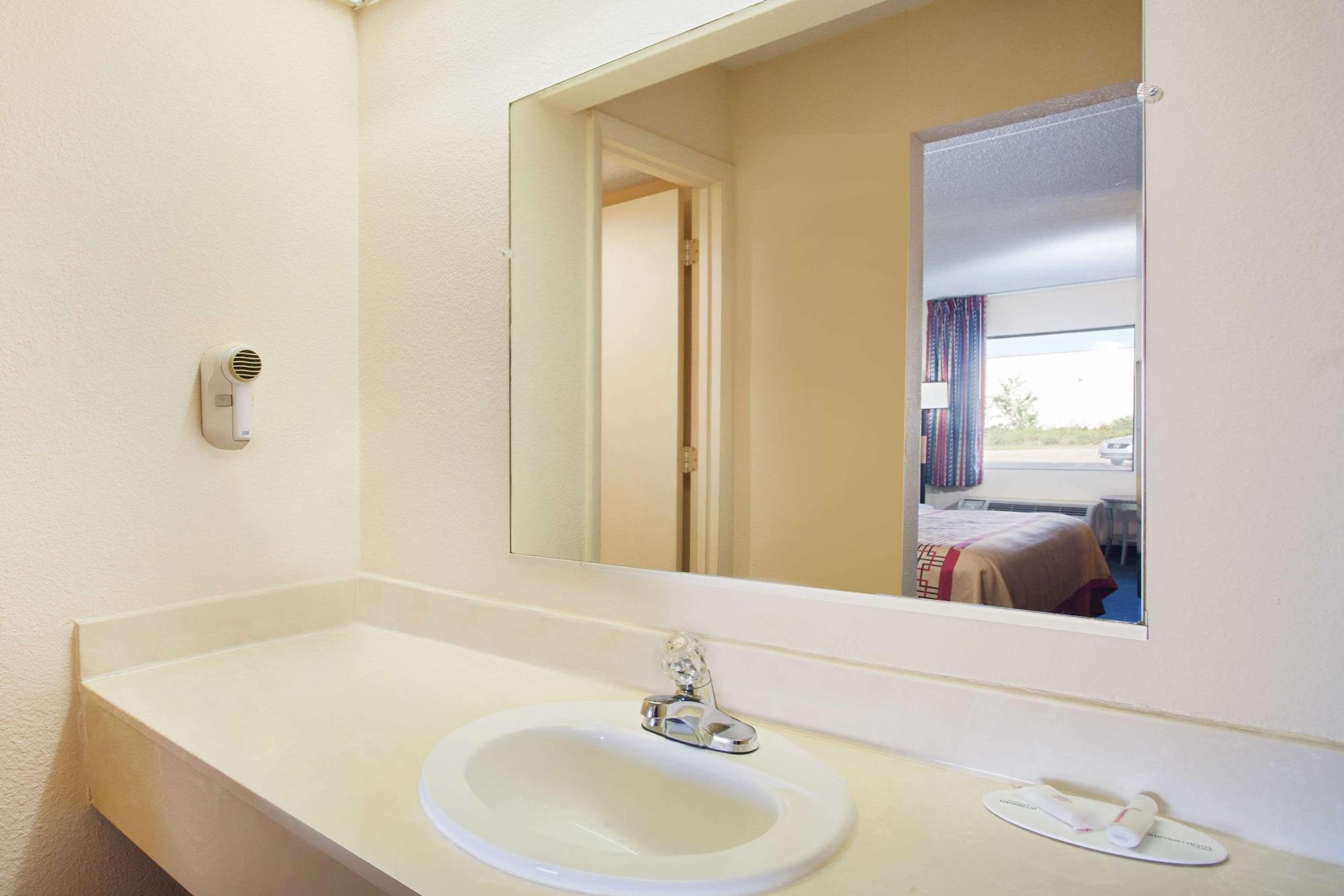 Equipamiento de Habitación Days Inn by Wyndham Greeneville
