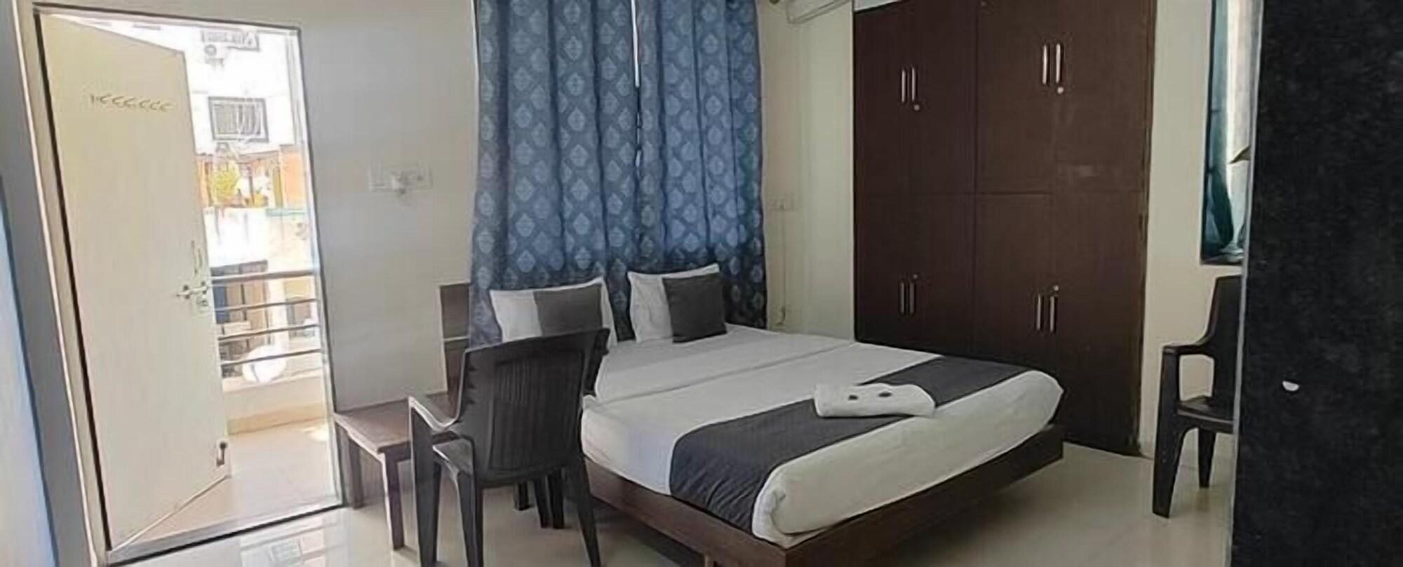 Varios Fabhotel Pristine