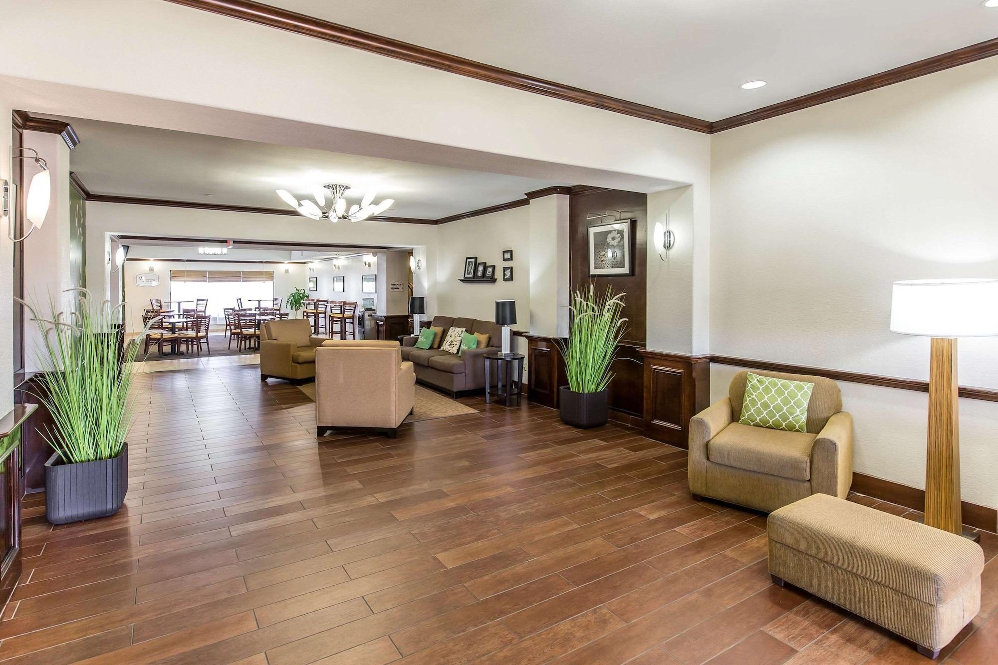 Vista Lobby Sleep Inn & Suites Bush Intercontinental - IAH East
