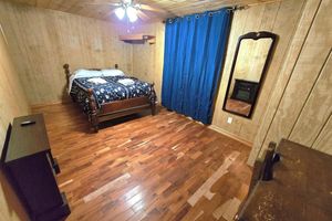 Alquiler Vacacional - Honey Do lakefront 1-bedroom cabin with Heat and AC in Statts Mills