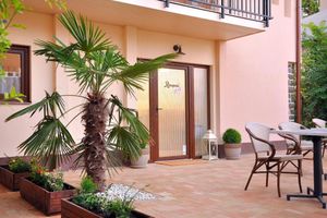 Alojamiento - Barackvirág Apartmanház