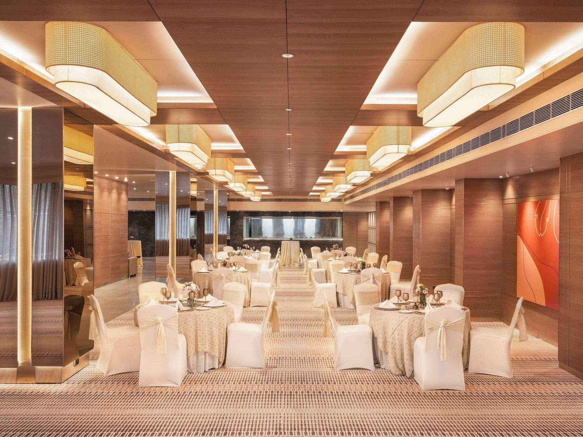 Vista Exterior Mercure Chandigarh Tribune Chowk