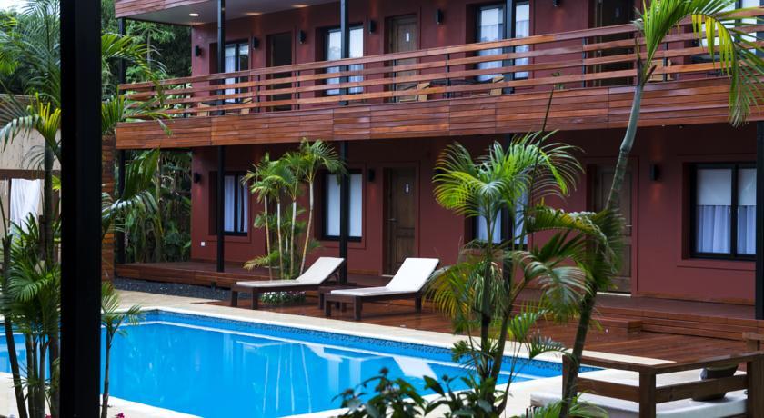 Vista Piscina Costa Iguazú Apart Hotel