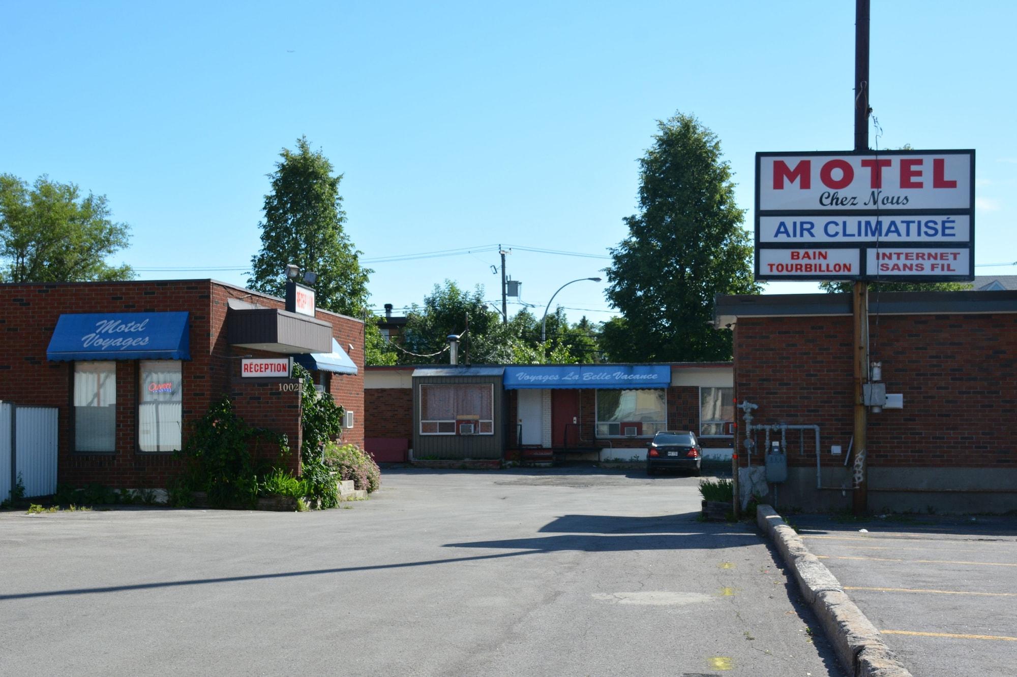 Vista Exterior Motel Chez Nous