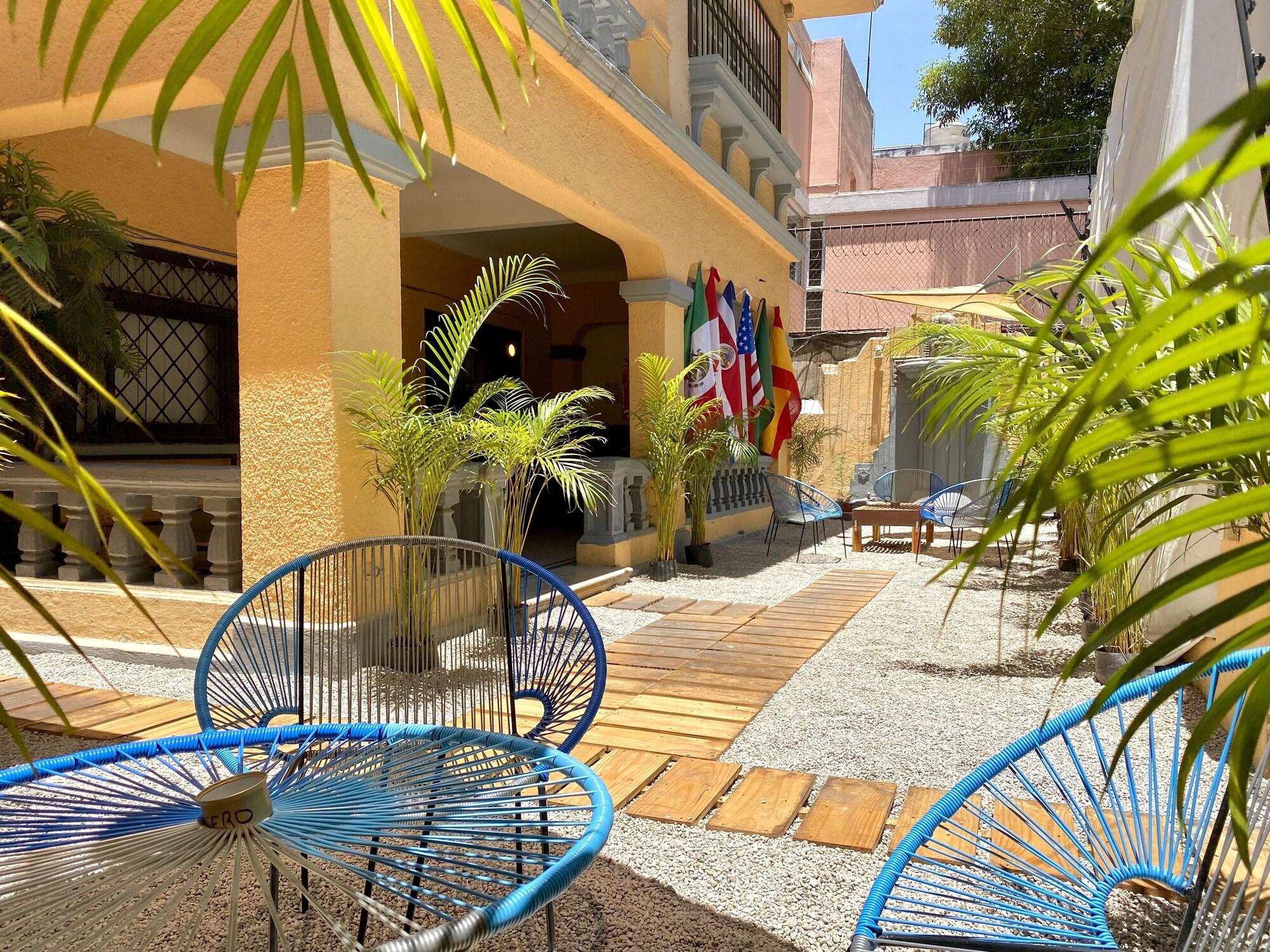 Vista Exterior ROOMIES HOSTEL CENTRO MEDICO