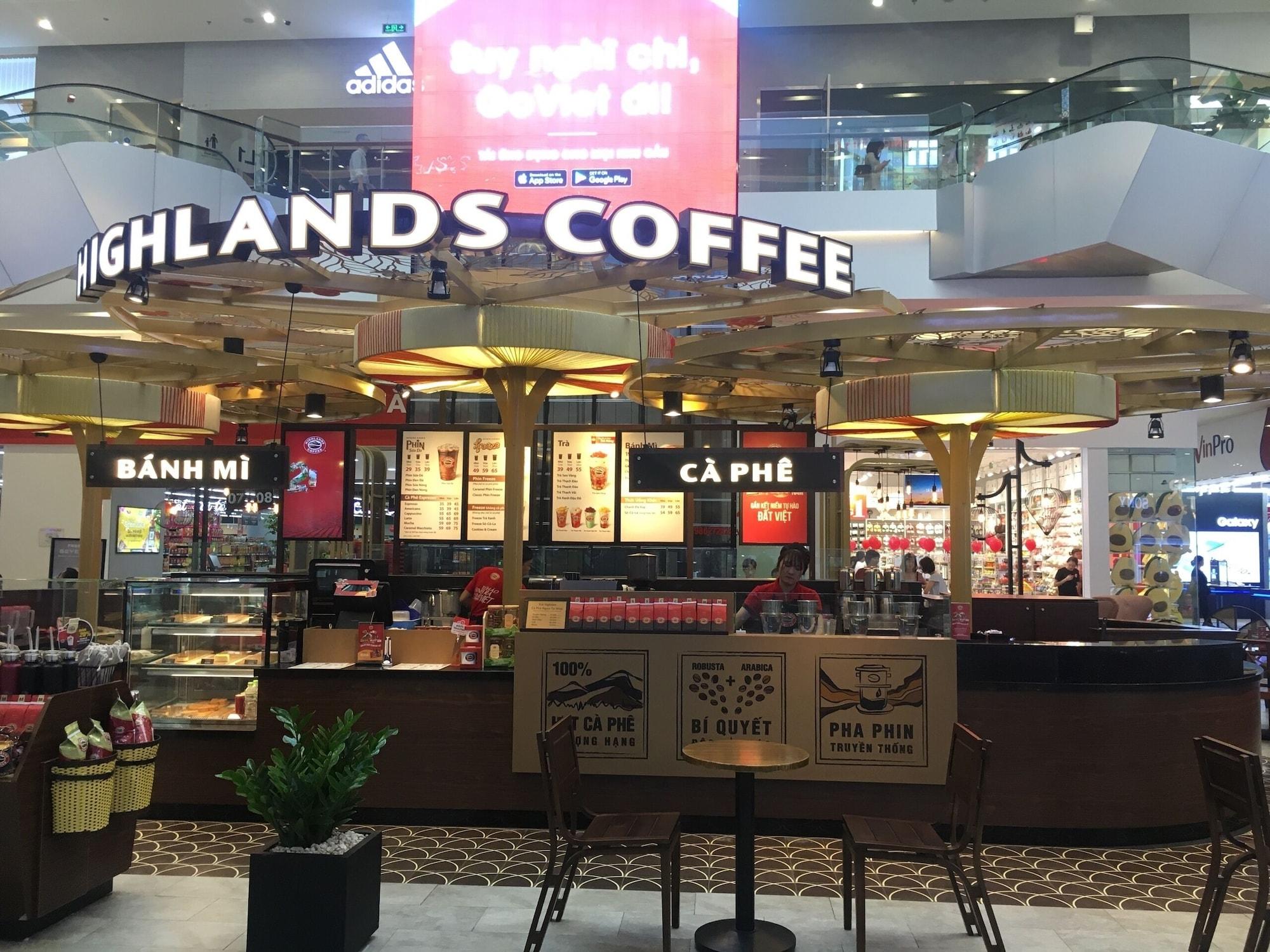 Bar/Salón Luxury Apartment in Vinhomes Metropolis