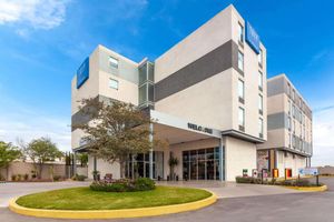 Paquete - TRYP by Wyndham San Luis Potosi Hotel & Suites