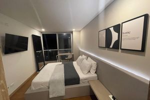 Alquiler Vacacional - Apartamento moderno en la milla de Oro, cerca a todo!