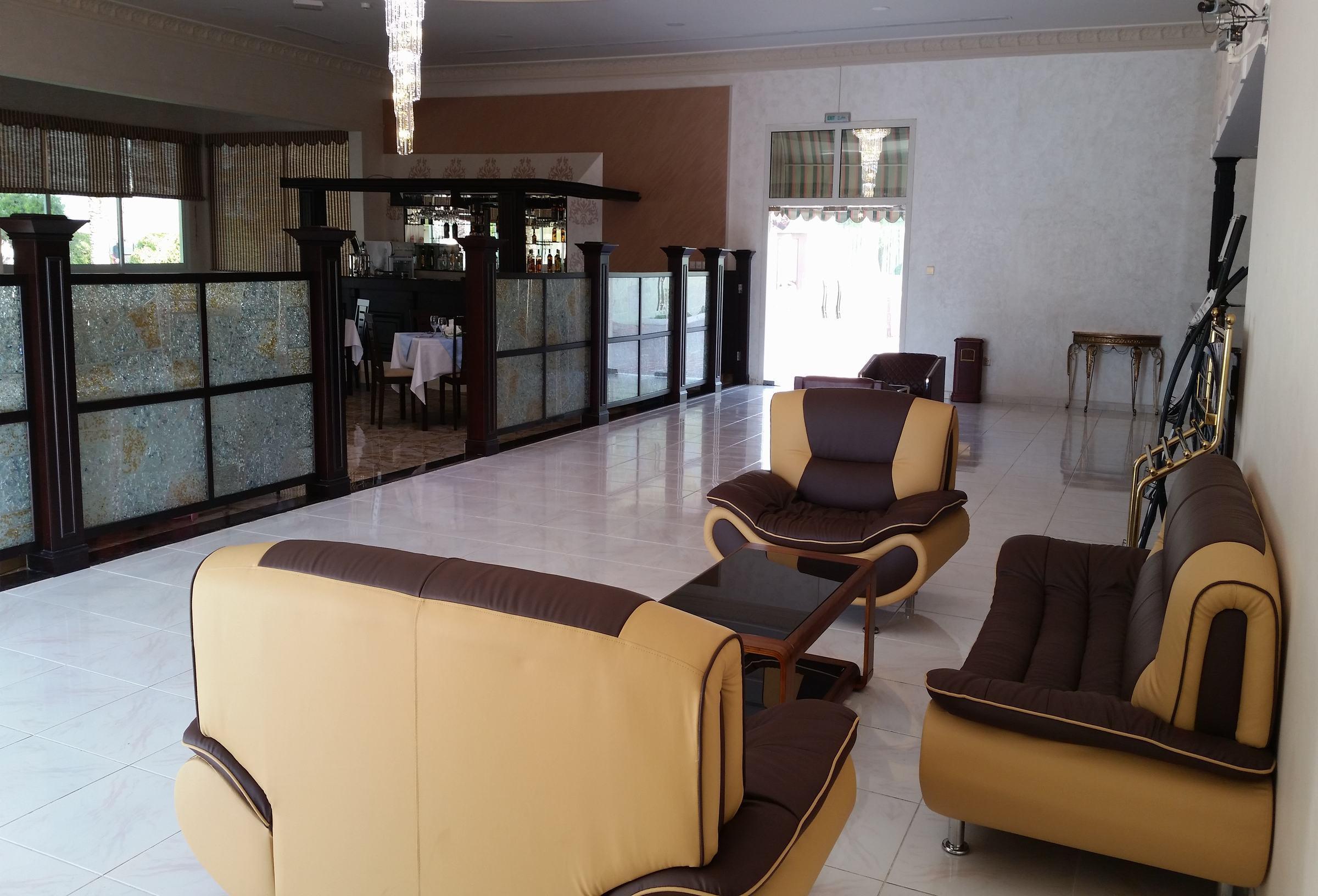 Vista Lobby Flamingo by Bin Majid