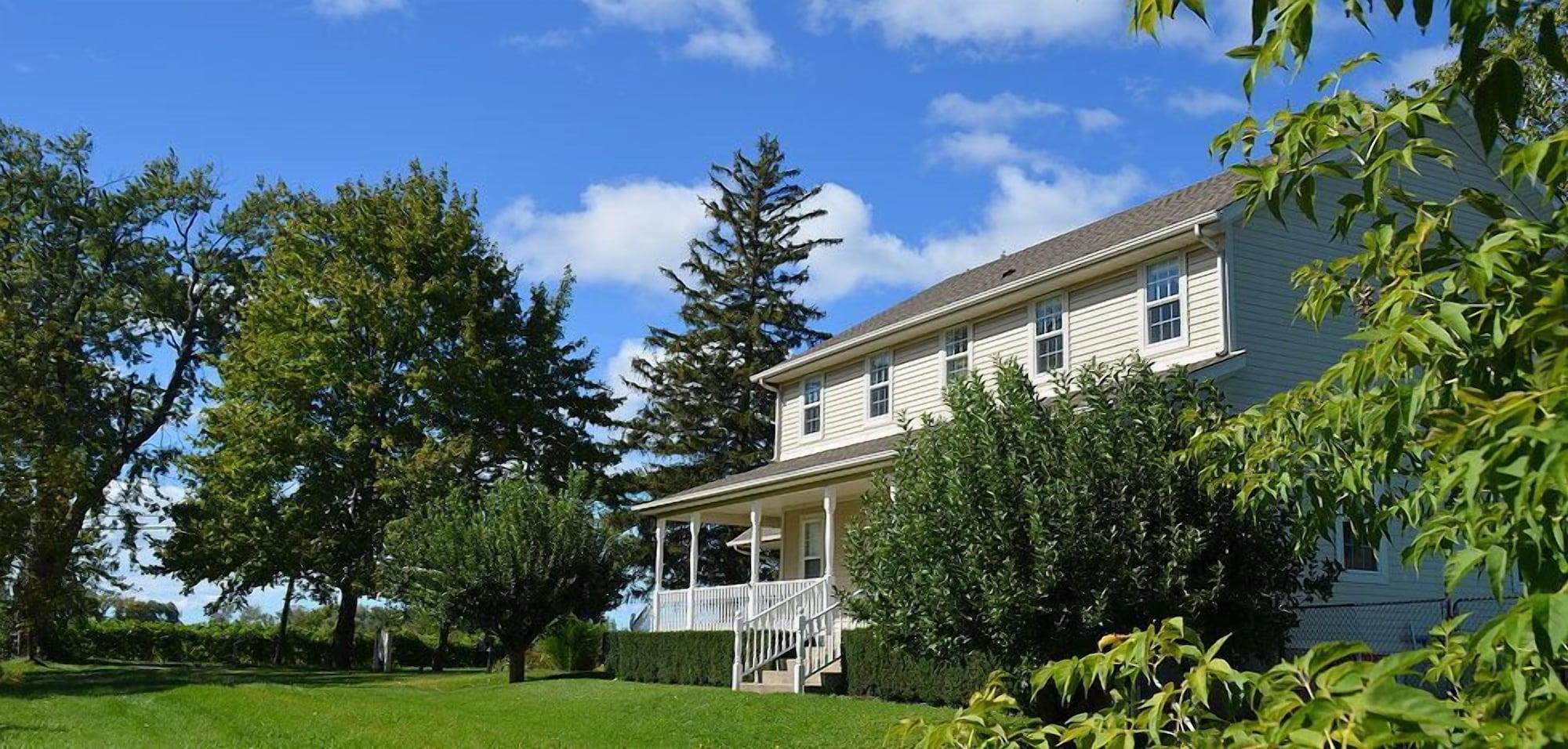 Varios Old Town Country Landing B&B