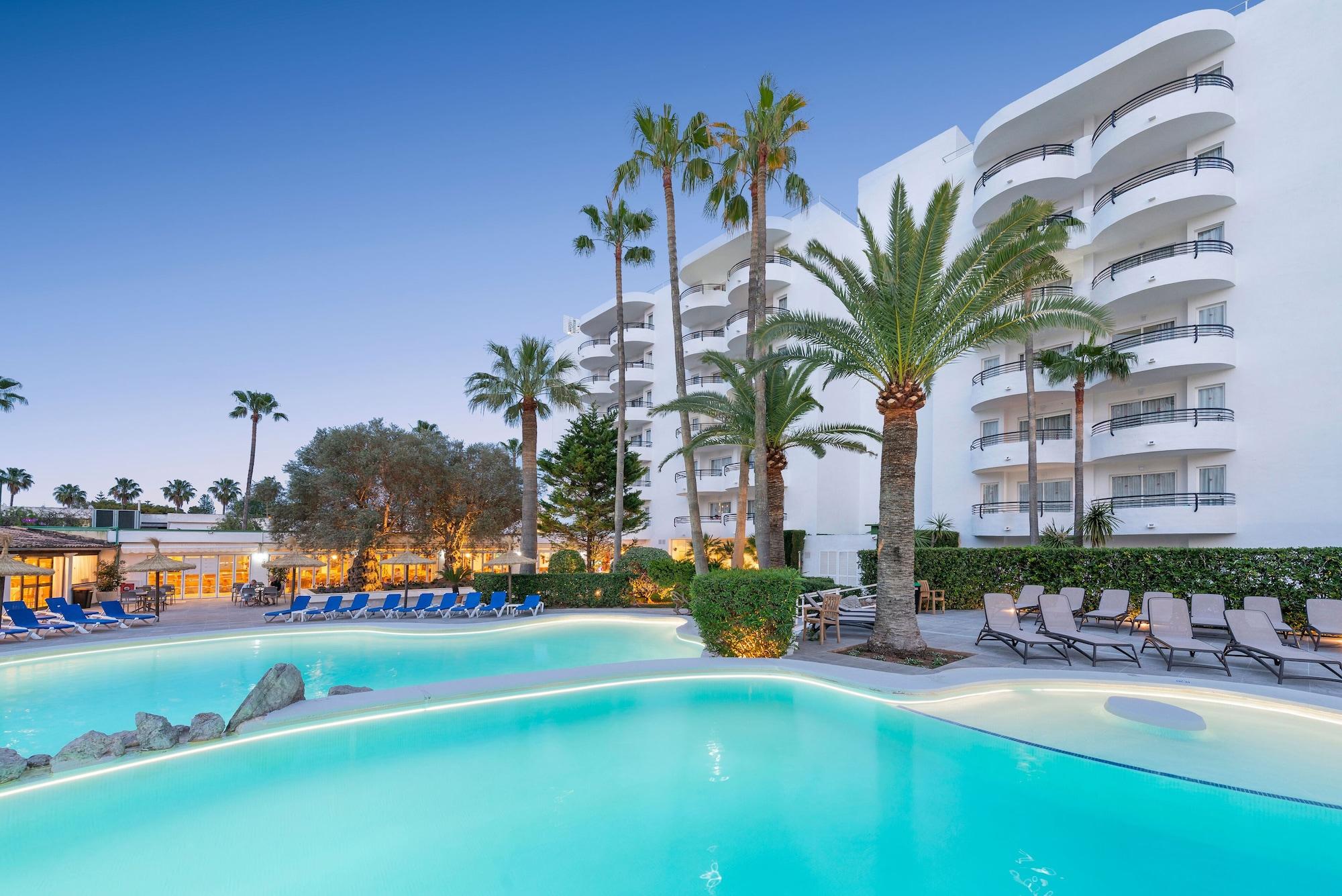 Vista Piscina Alcudia Beach Apartments