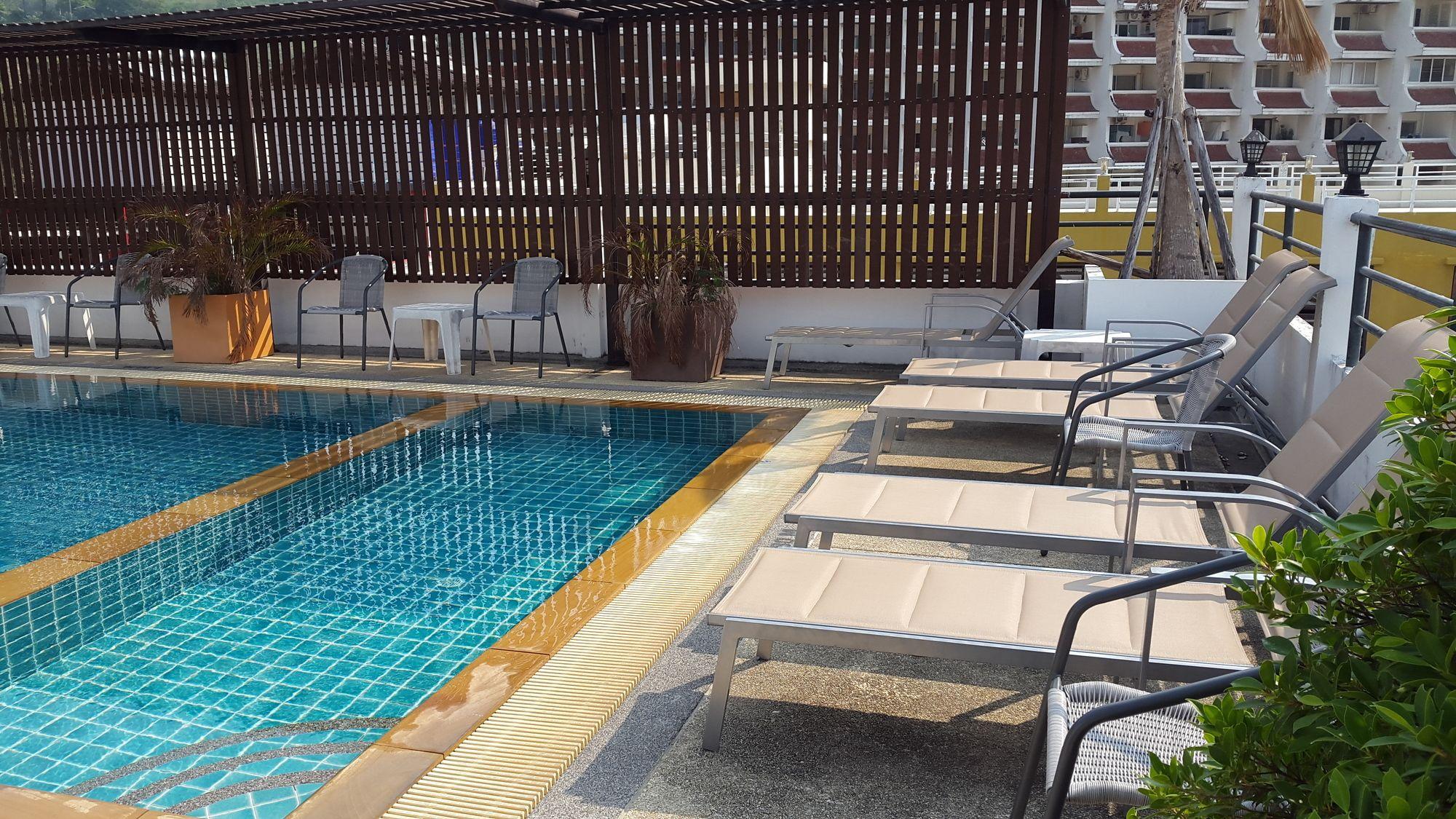 Vista Piscina Patong Princess Hotel