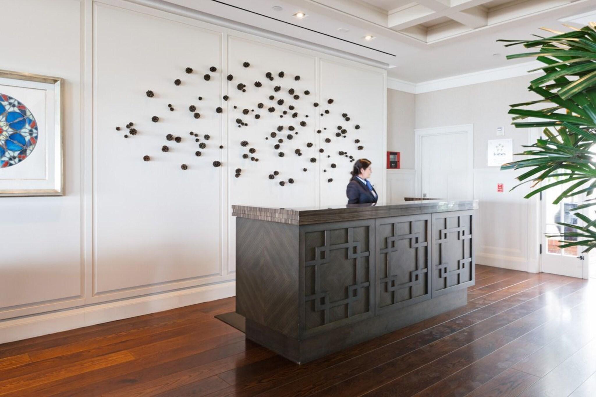 Vista Lobby El Encanto Santa Barbara