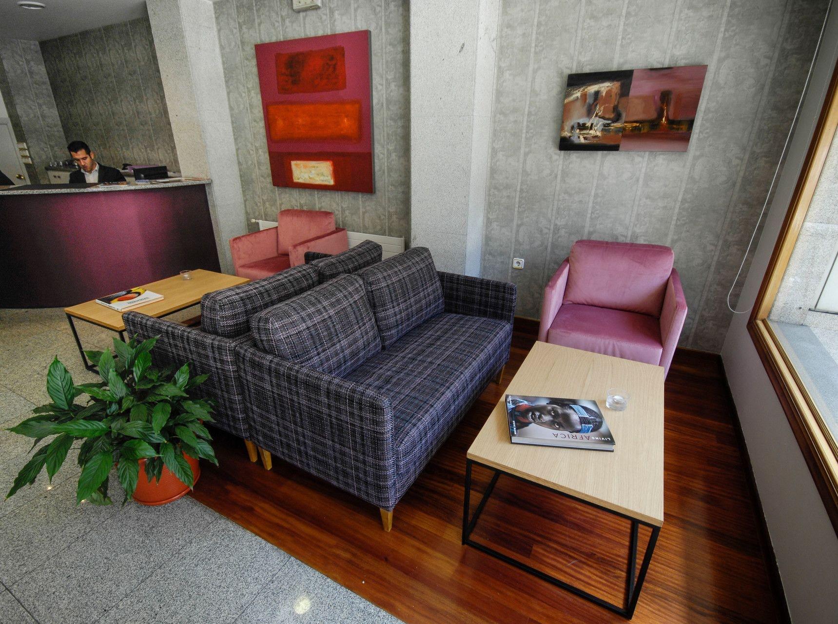 Vista Lobby Hotel Vigo Plaza