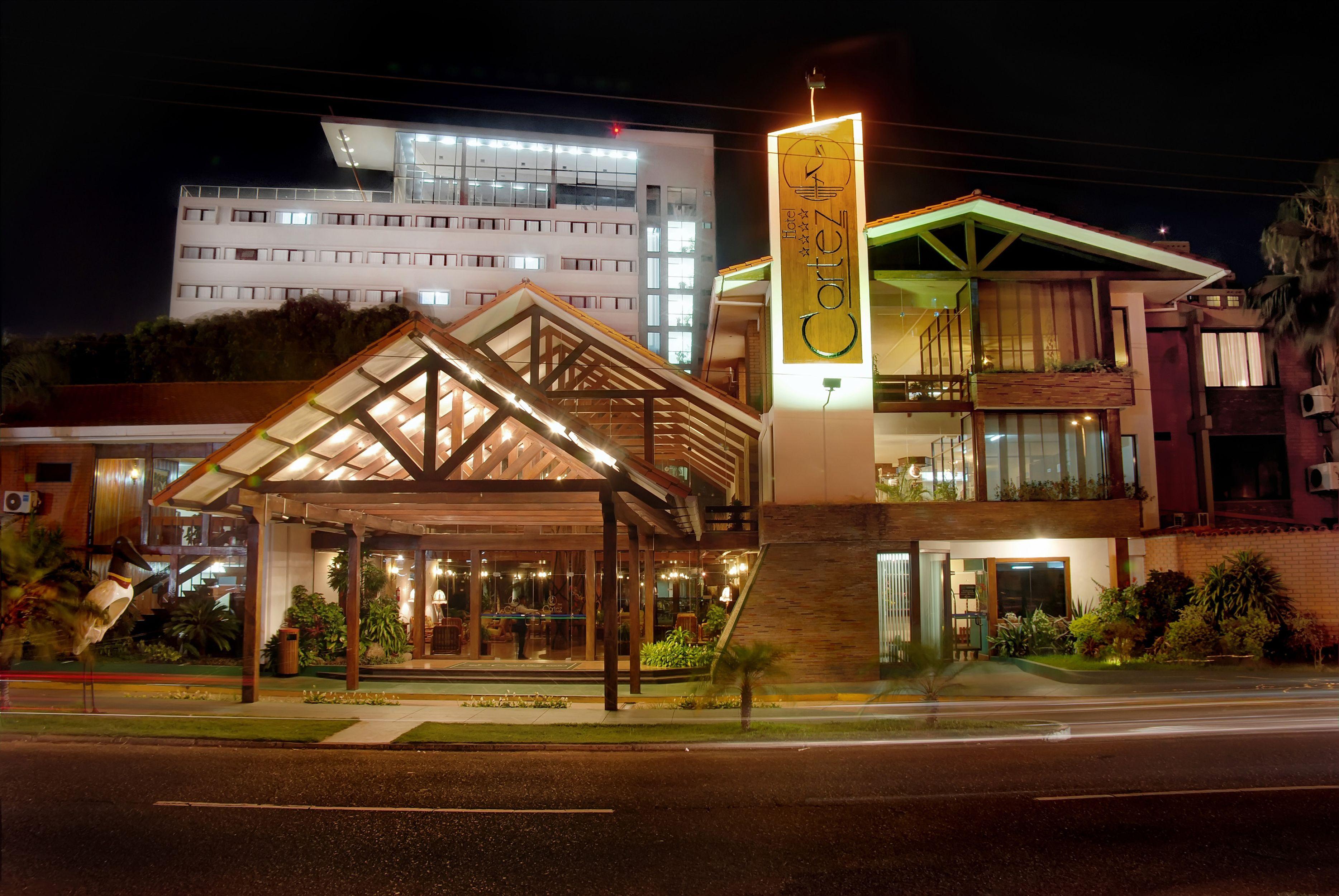 Vista Exterior Hotel Cortez