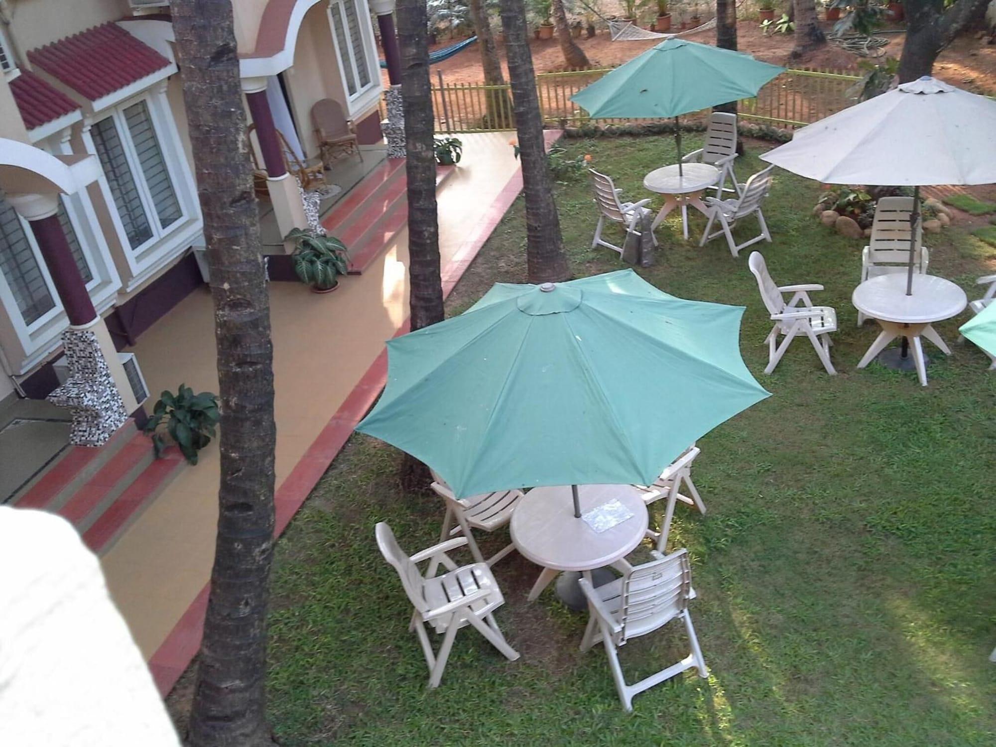 Restaurant Elegant Shades