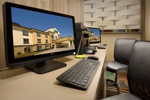 Alojamiento - Holiday Inn Express & Suites DFW - Grapevine by IHG