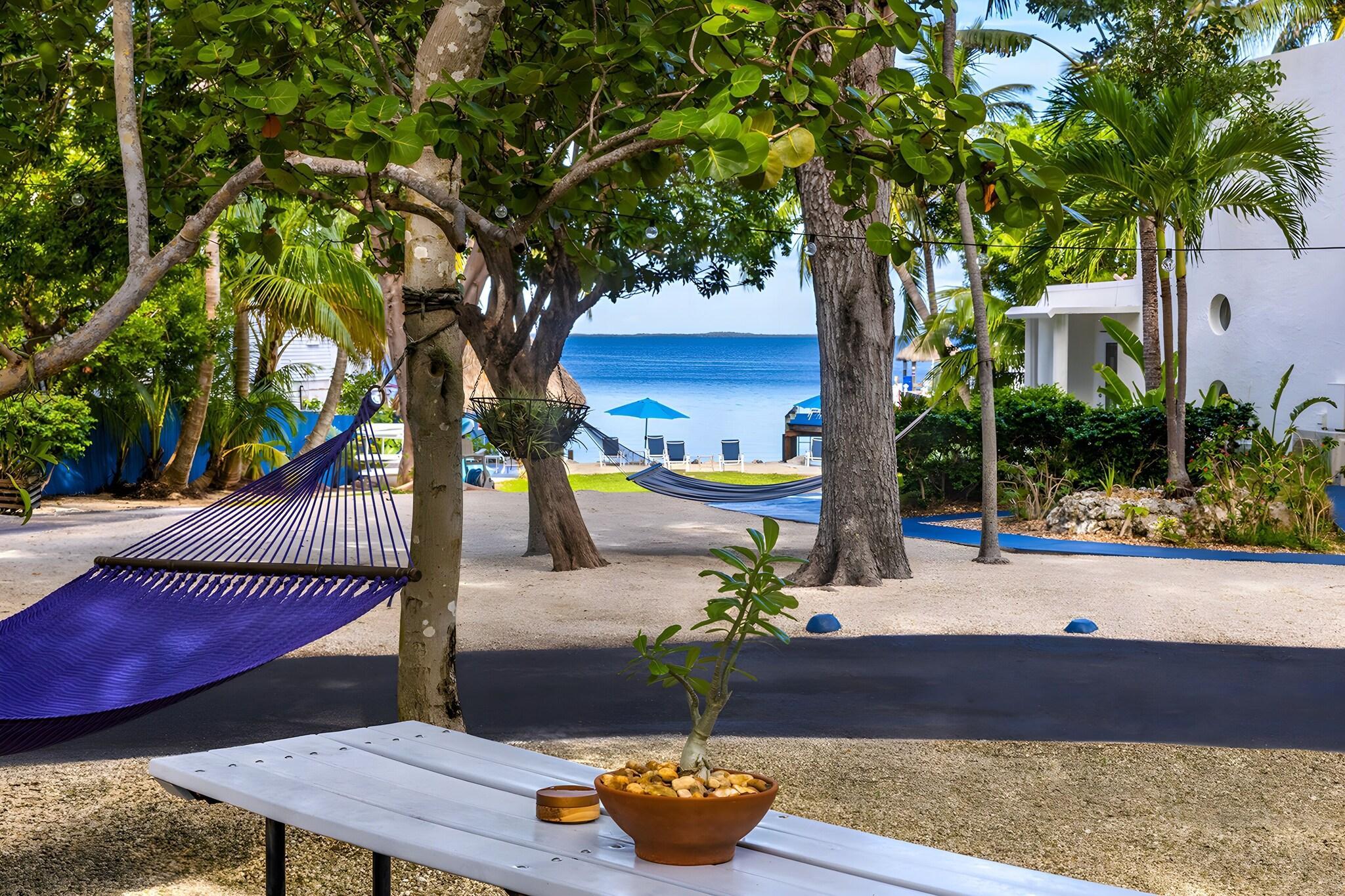 Vista Exterior Azul del Mar