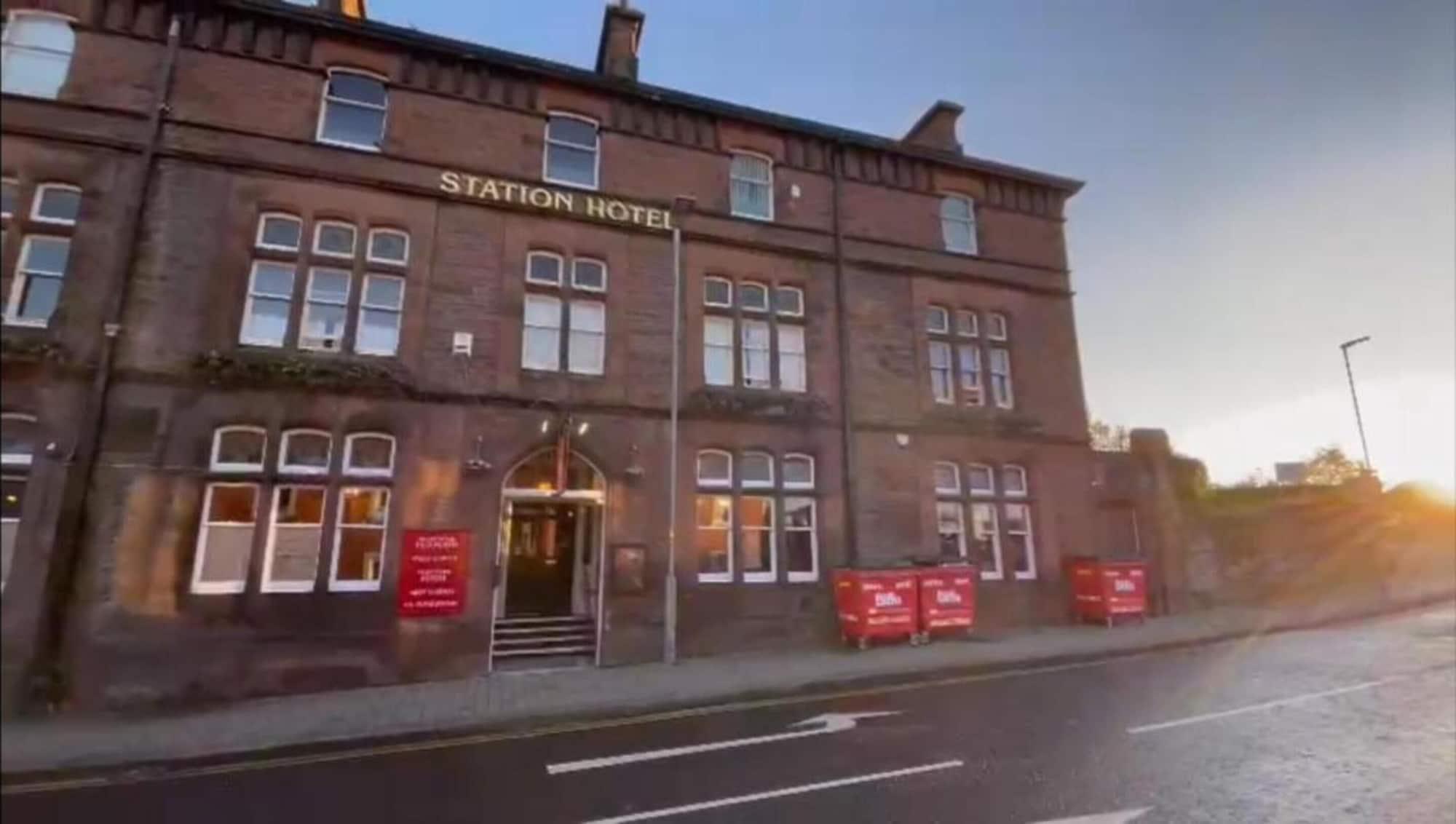 Varios OYO The Station Hotel Penrith
