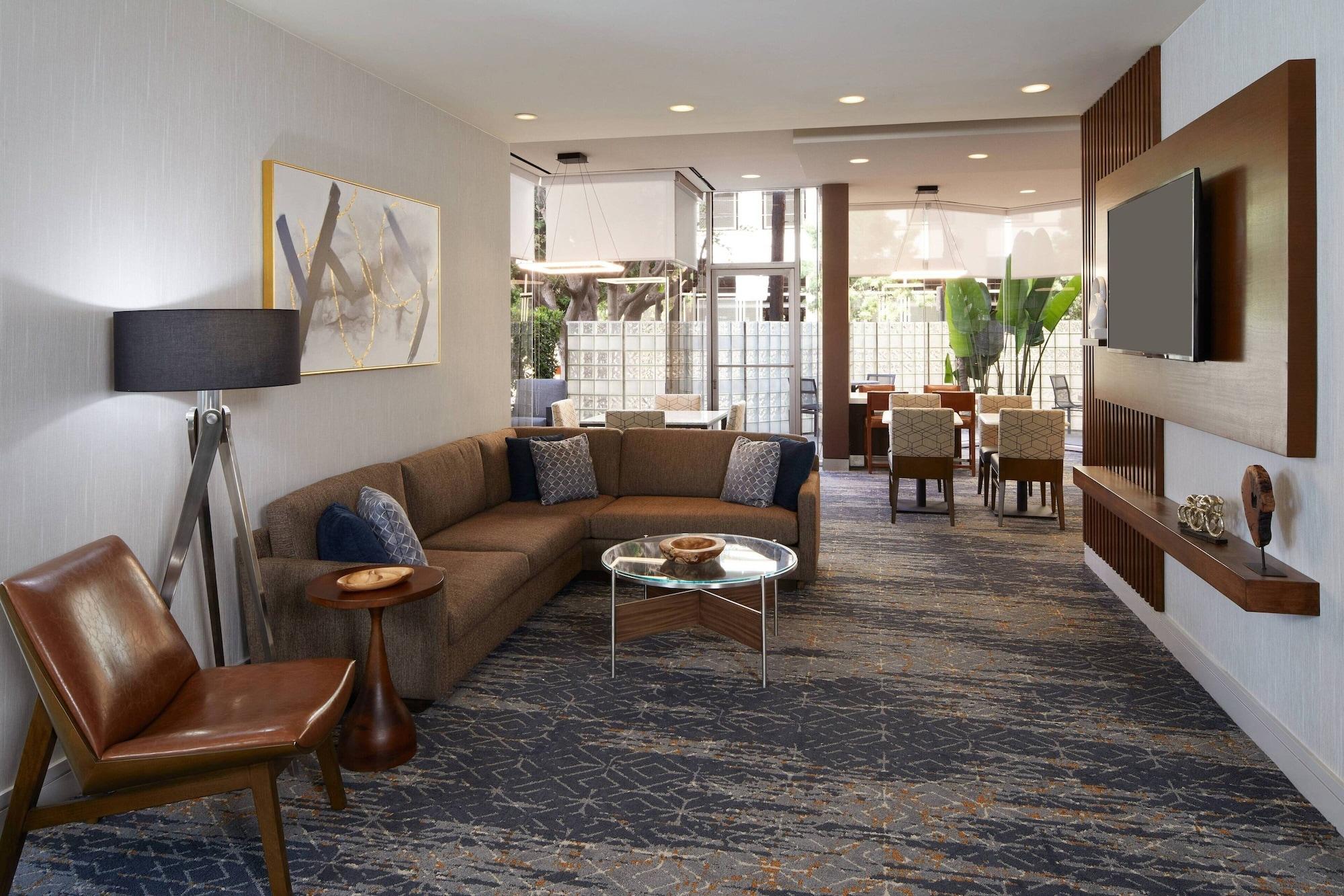 Vista Lobby Courtyard by Marriott Los Angeles LAX/Century Boulevard