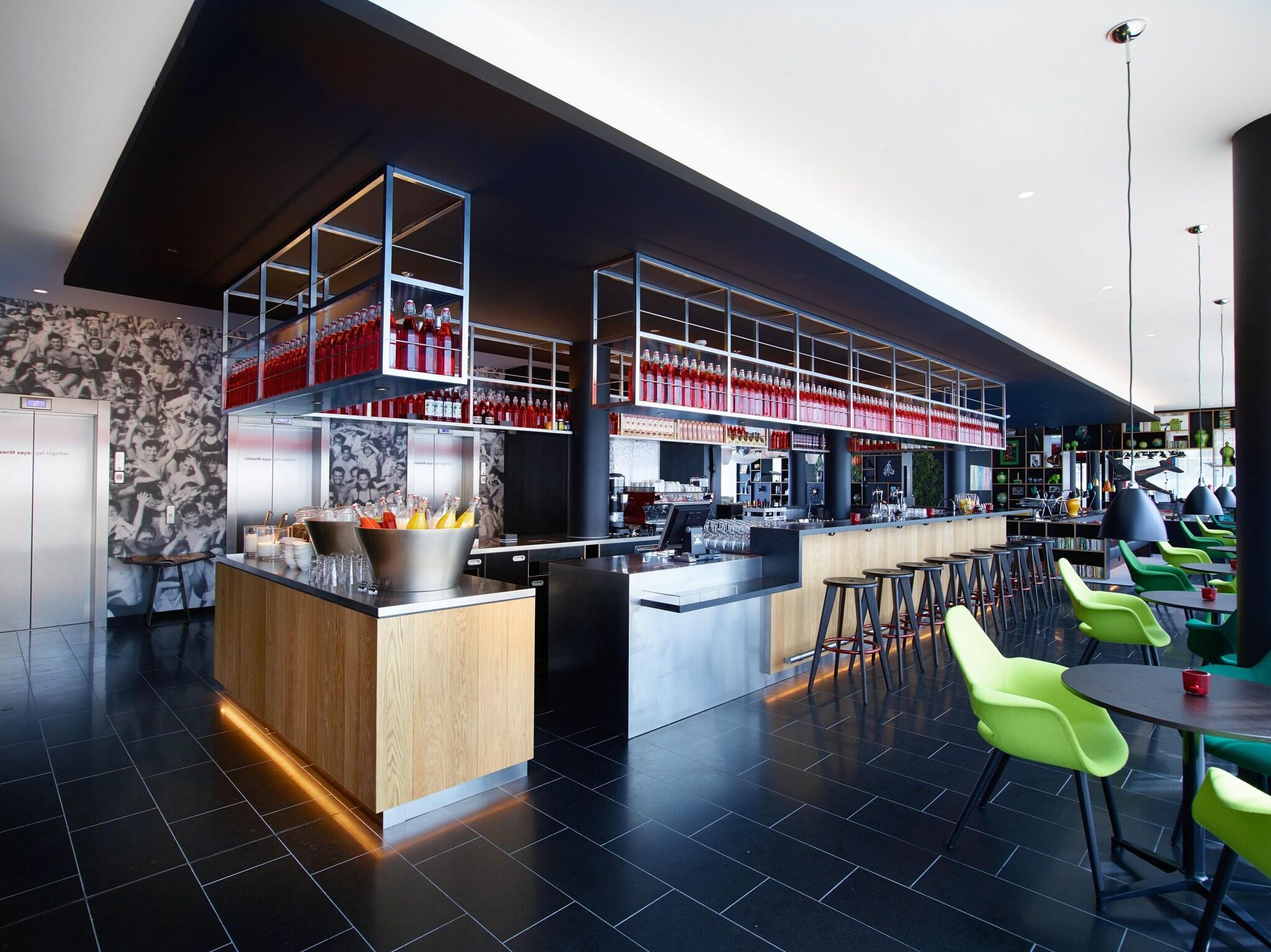 Bar/Salón Citizenm Paris Charles De Gaulle