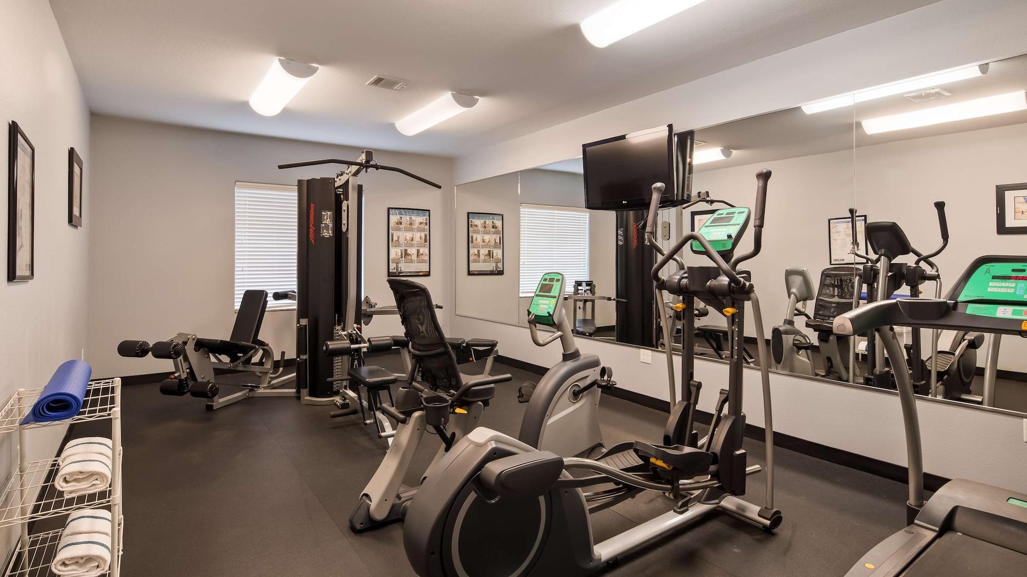 Gimnasio Best Western Plus Sand Bass Inn & Suites