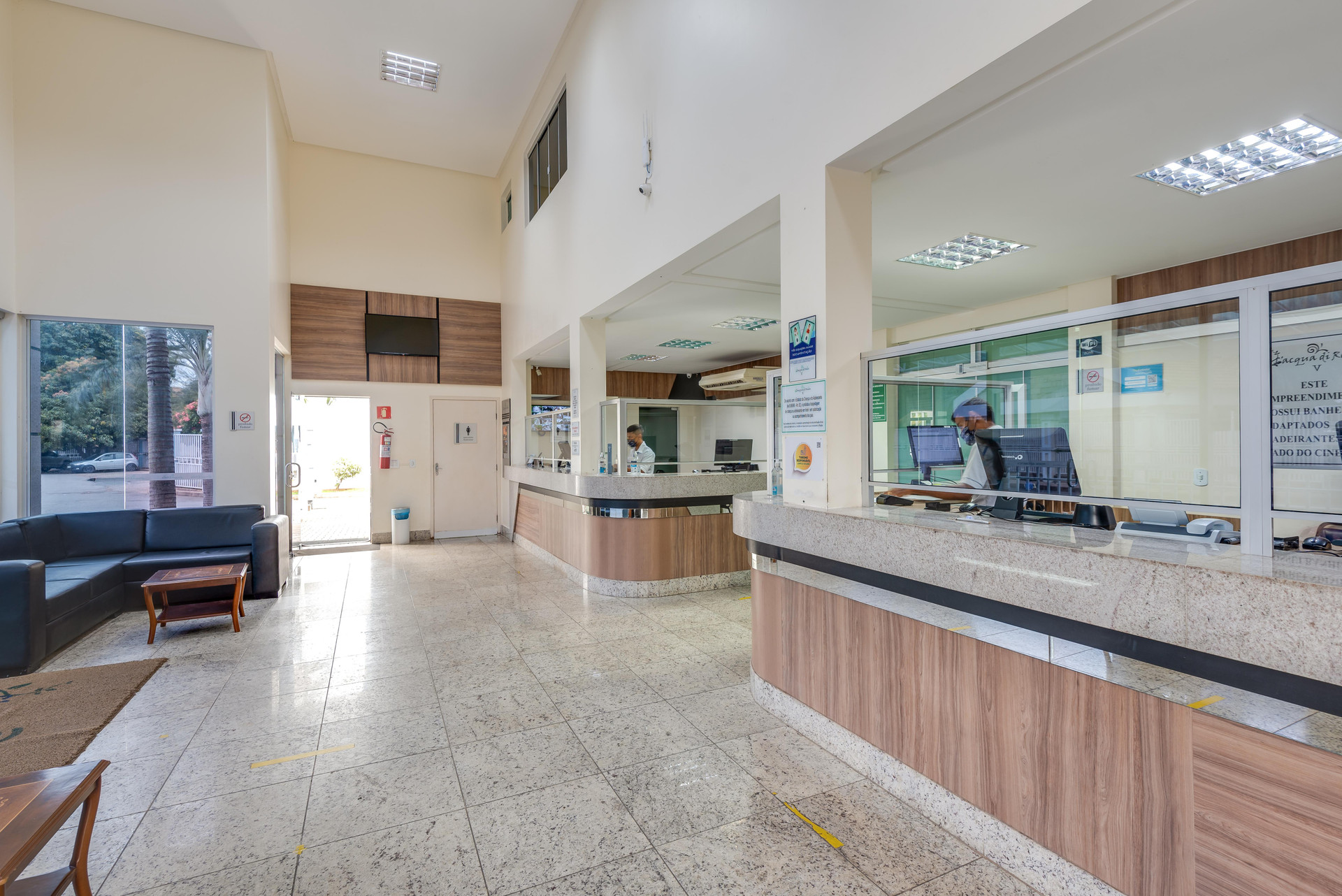 Vista Lobby DiRoma Lacqua V - Direto com o Grupo DiRoma - acesso ao Acqua Park com café da manhã