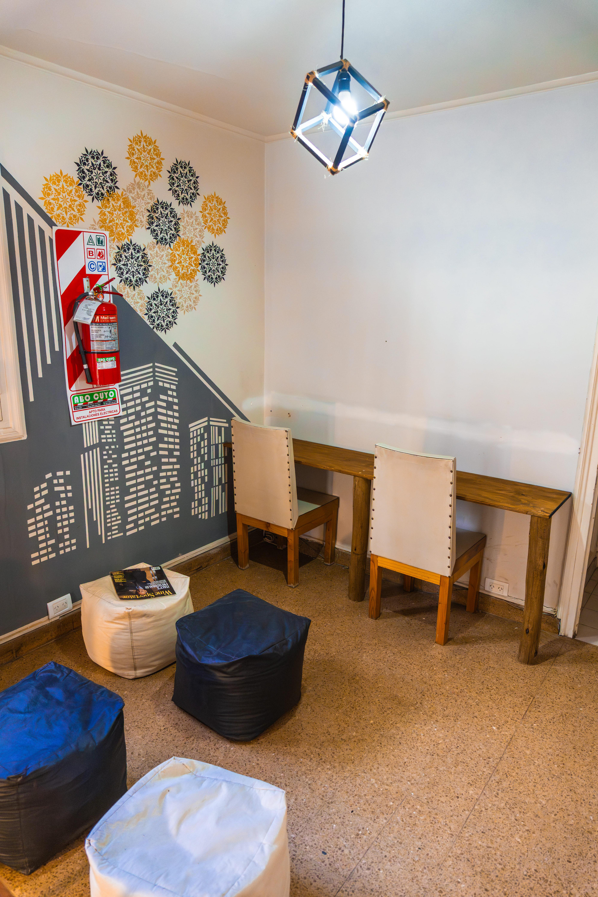 Sala de Reuniones Pulkay Hostel Folk