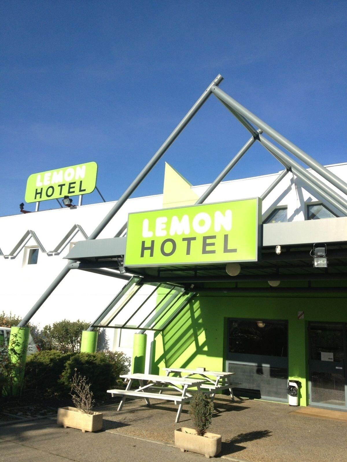 Varios Lemon Hotel Avignon Rochefort du Gard
