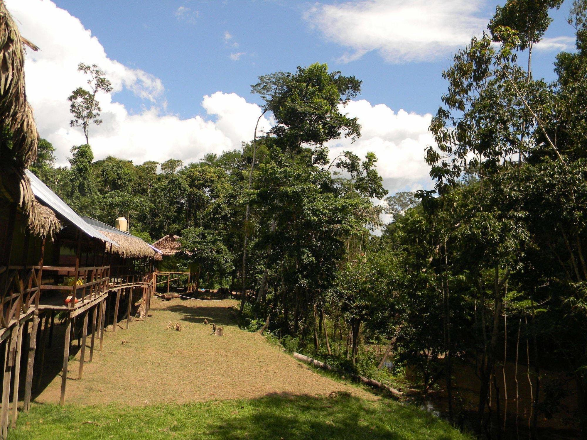 Vista Exterior Jacamar Lodge Expeditions