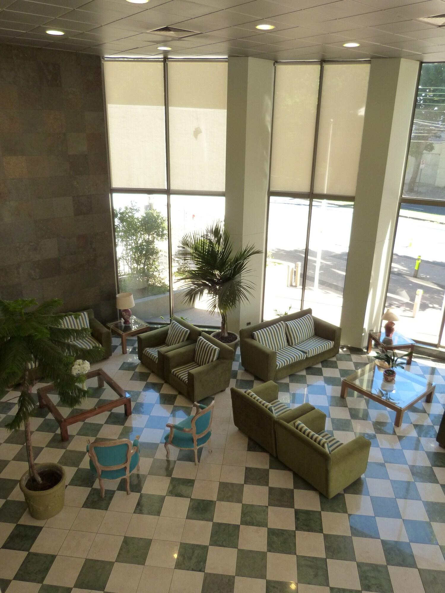 Vista Lobby Hotel Diego De Almagro Concepcion