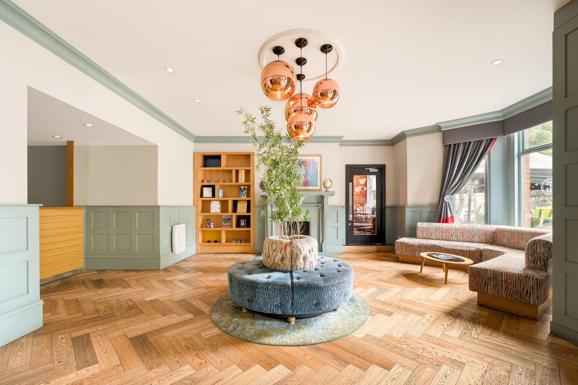 Vista Lobby Cairn Hotel Newcastle Jesmond