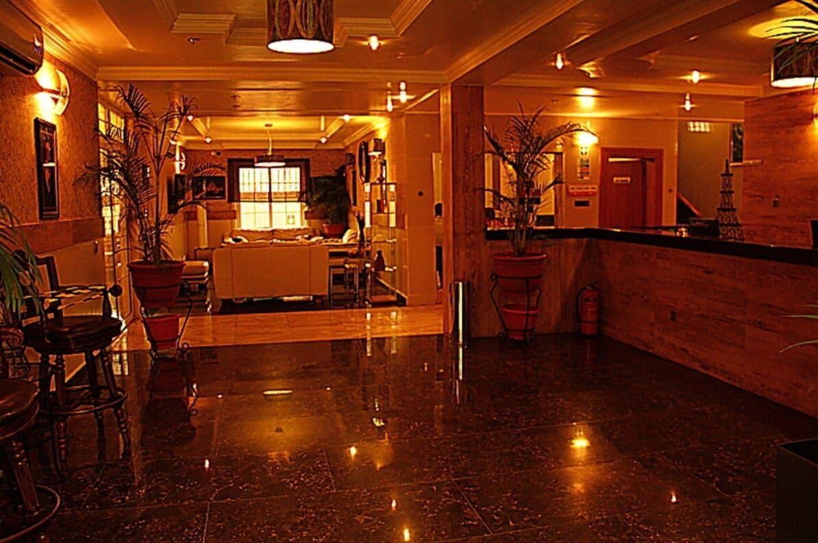 Vista Lobby The Carlton Gate Hotel