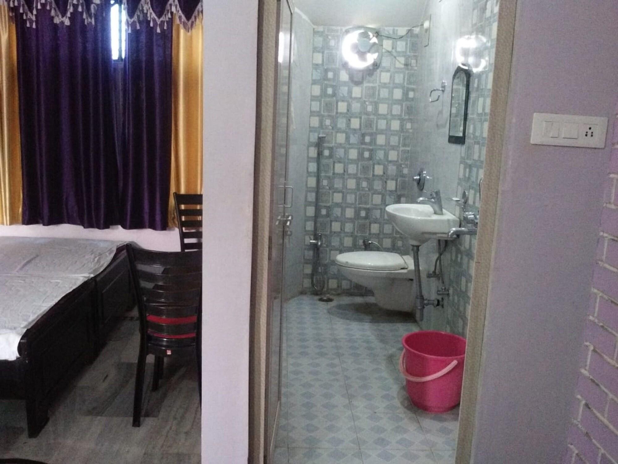 Equipamiento de Habitación Srishti Shelter