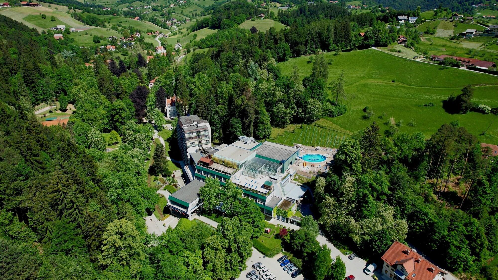 Vista Exterior Hotel Švicarija - Terme Dobrna