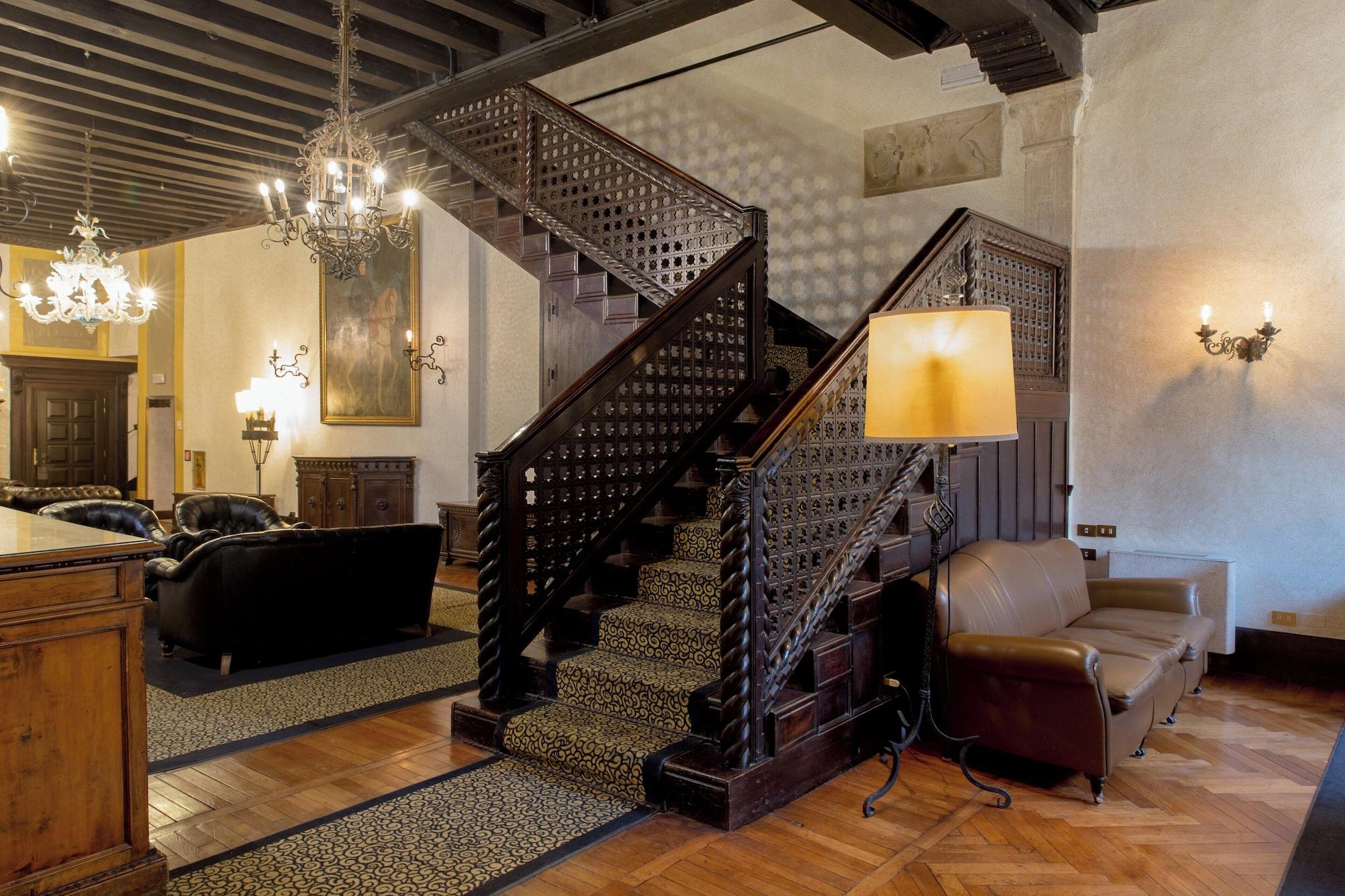Habitación Hotel Saturnia & International