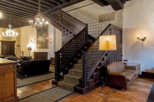 Hospedagens - Hotel Saturnia & International