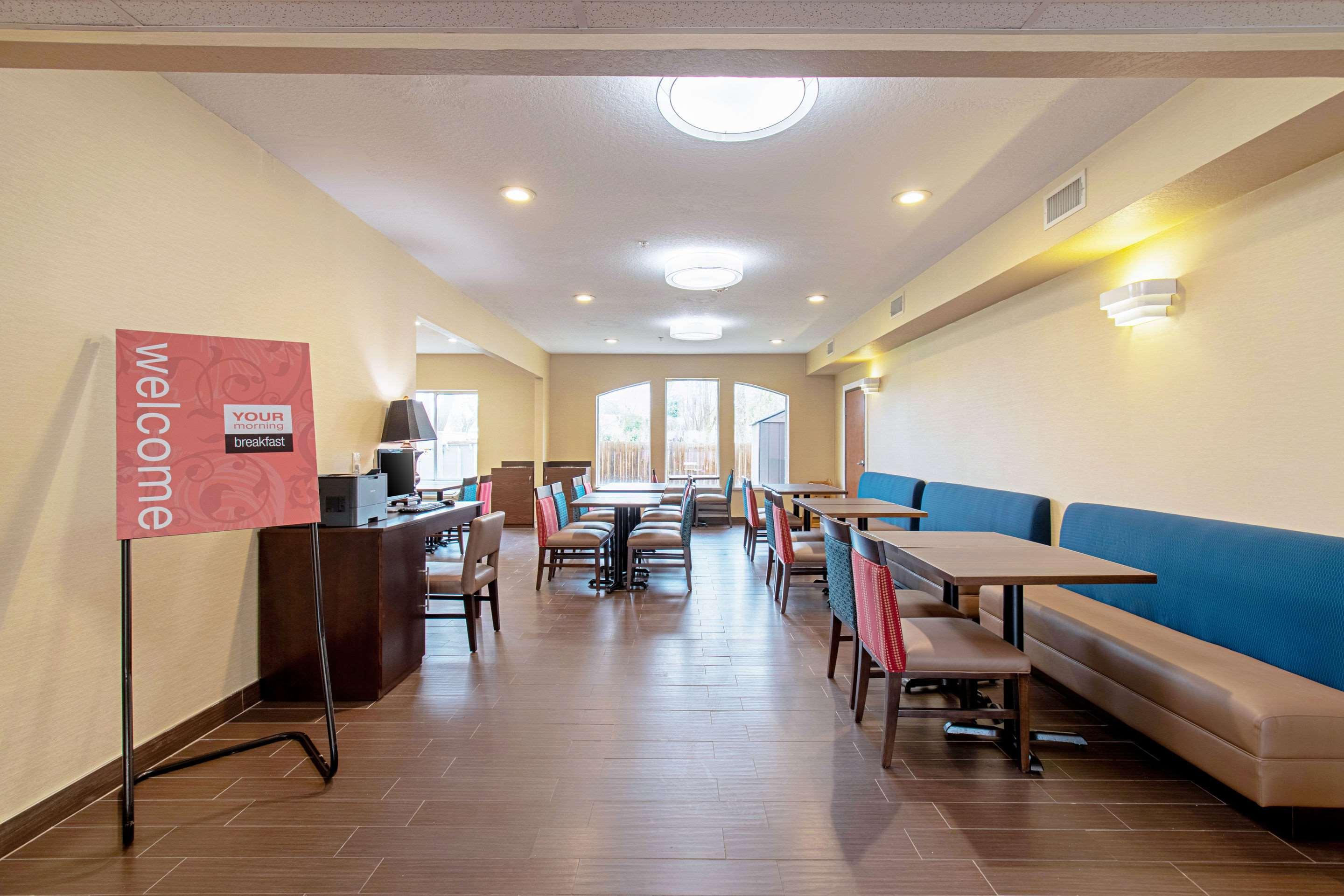 Restaurant Comfort Inn and Suites Fredericksburg