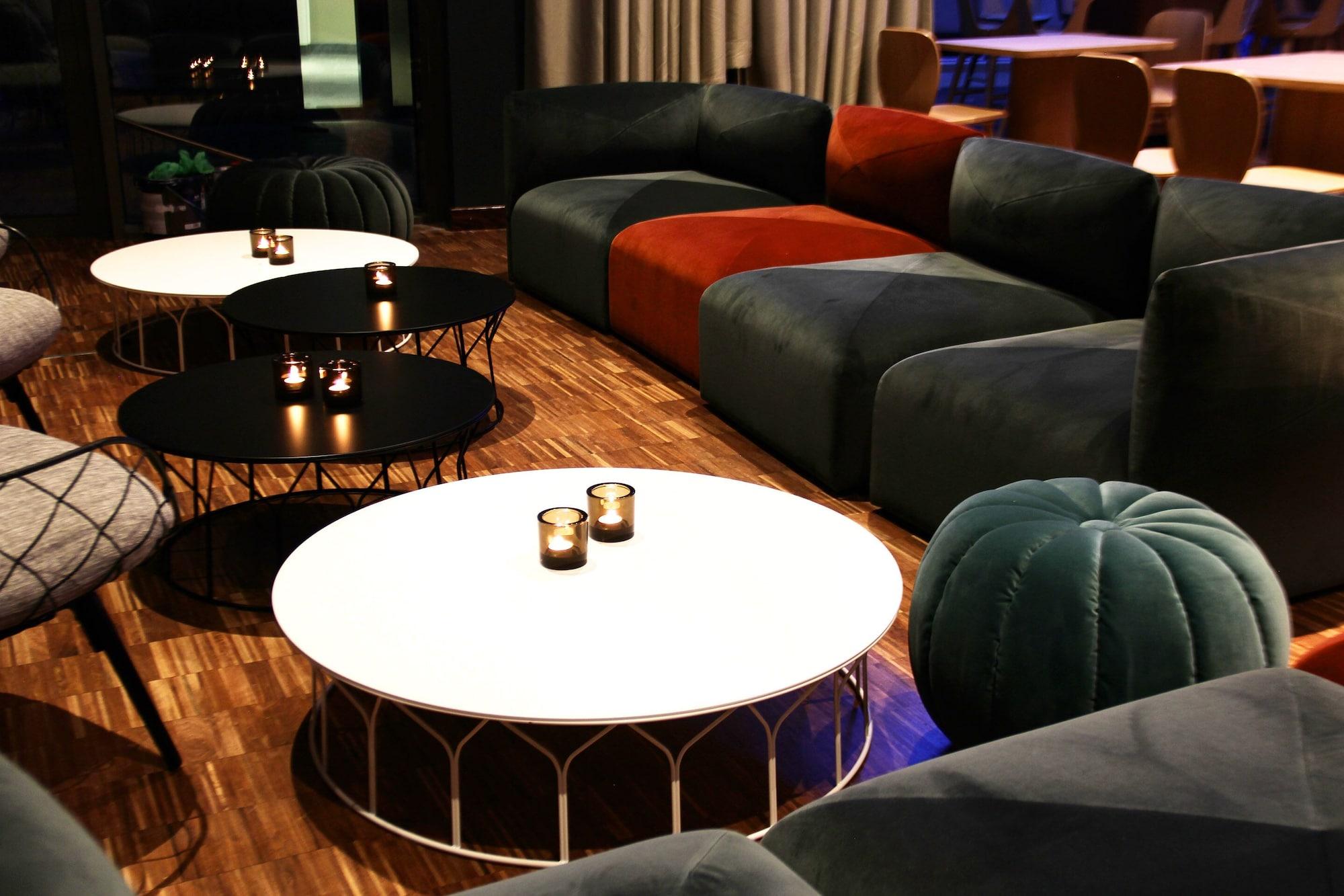 Vista Lobby Cape East