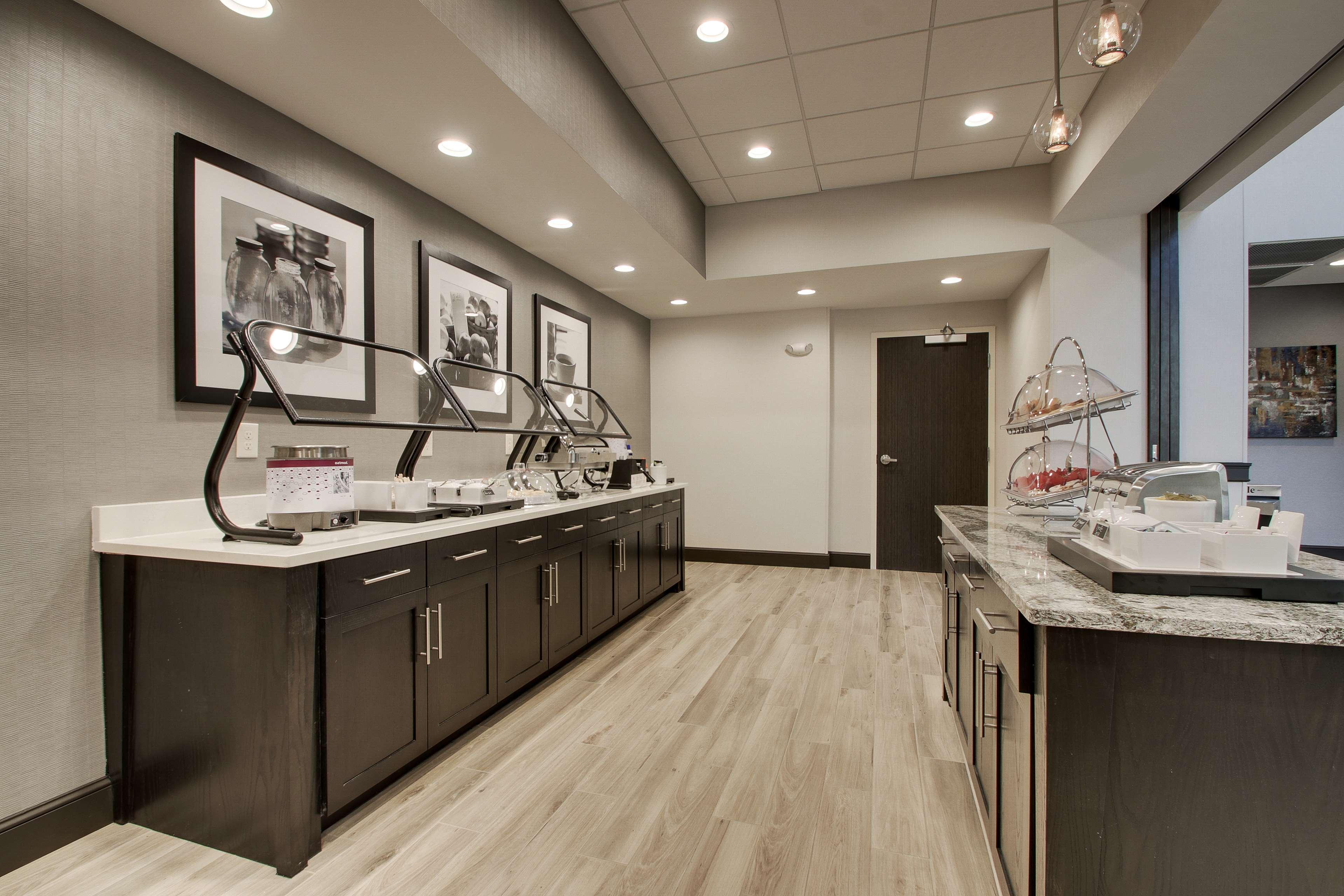 Restaurant Hampton Inn & Suites Knightdale Raleigh