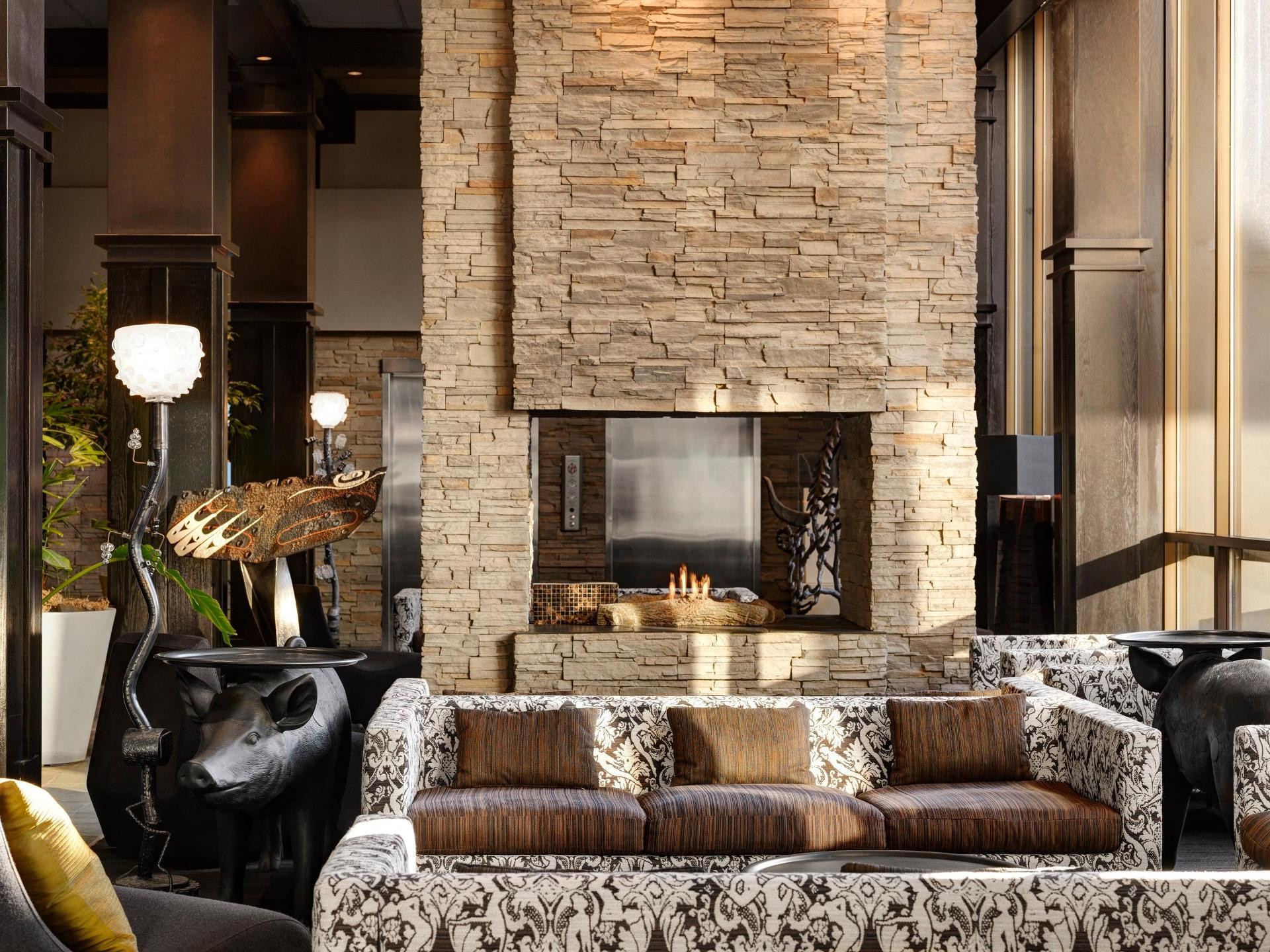 Vista Lobby Hotel Arts