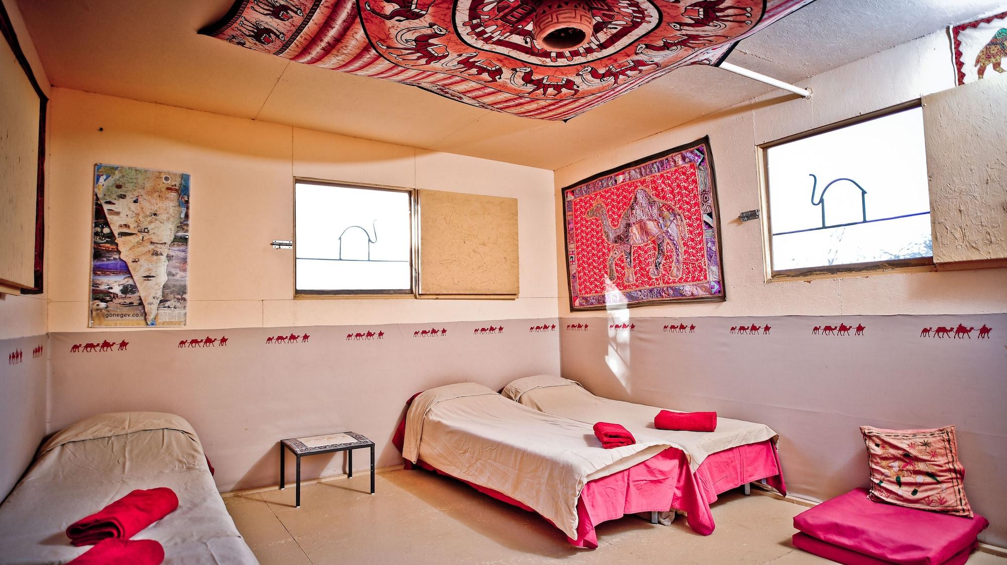 Varios Negev Camel Ranch