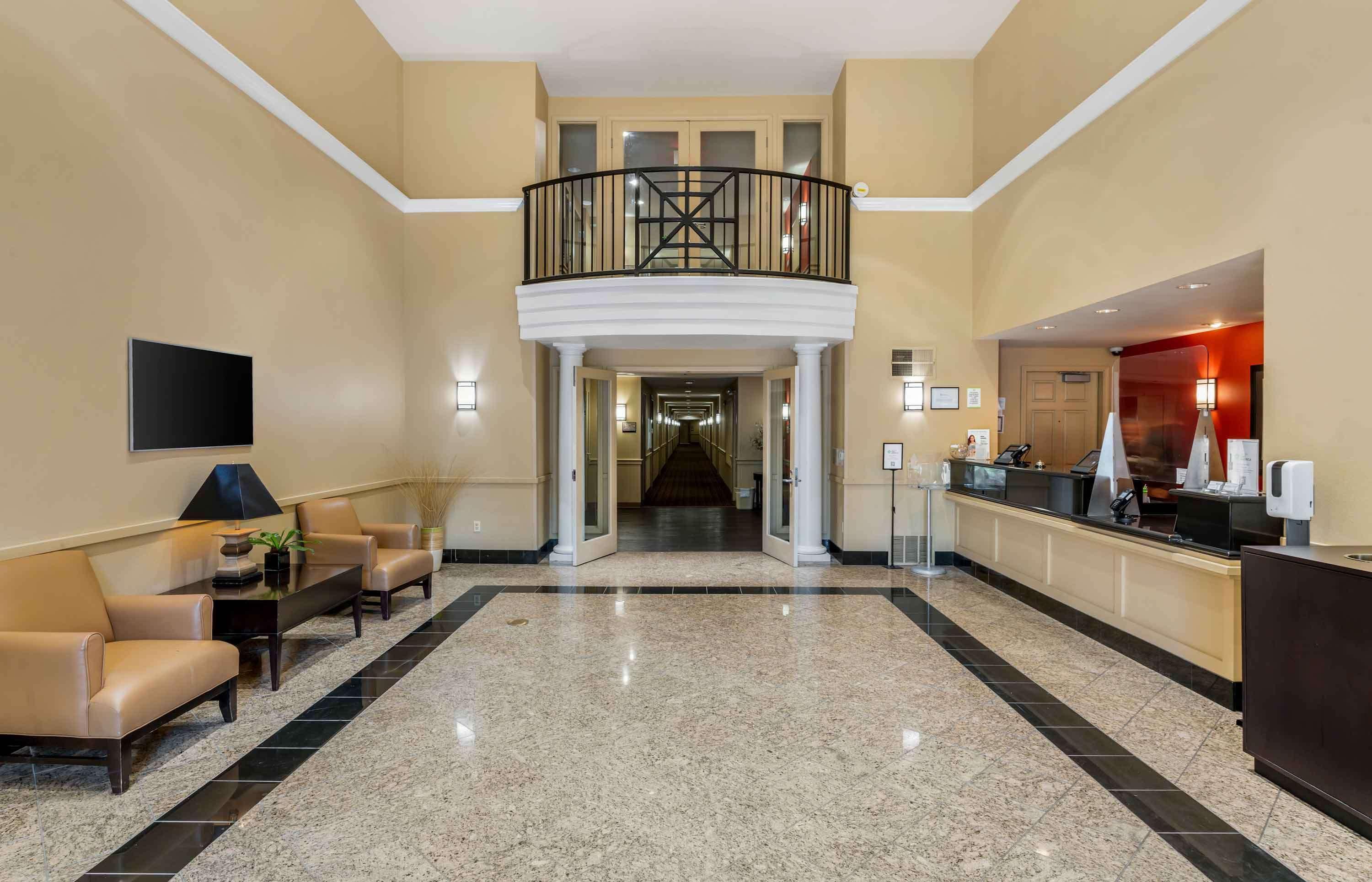 Vista Lobby Extended Stay America Suites Portland Hillsboro