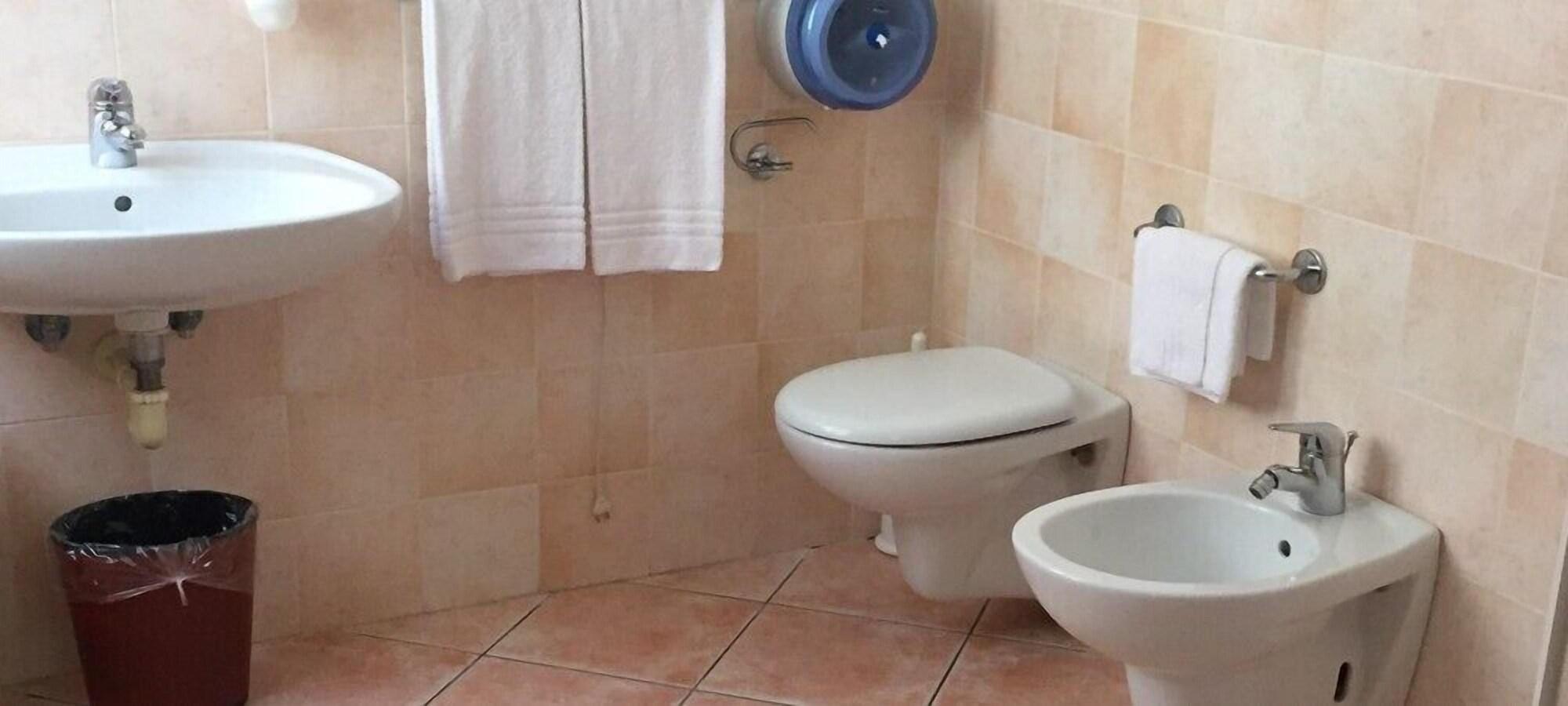 Equipamiento de Habitación Hotel Terme di Casteldoria