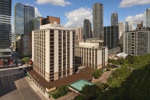 Paquete - Courtyard by Marriott Downtown Toronto